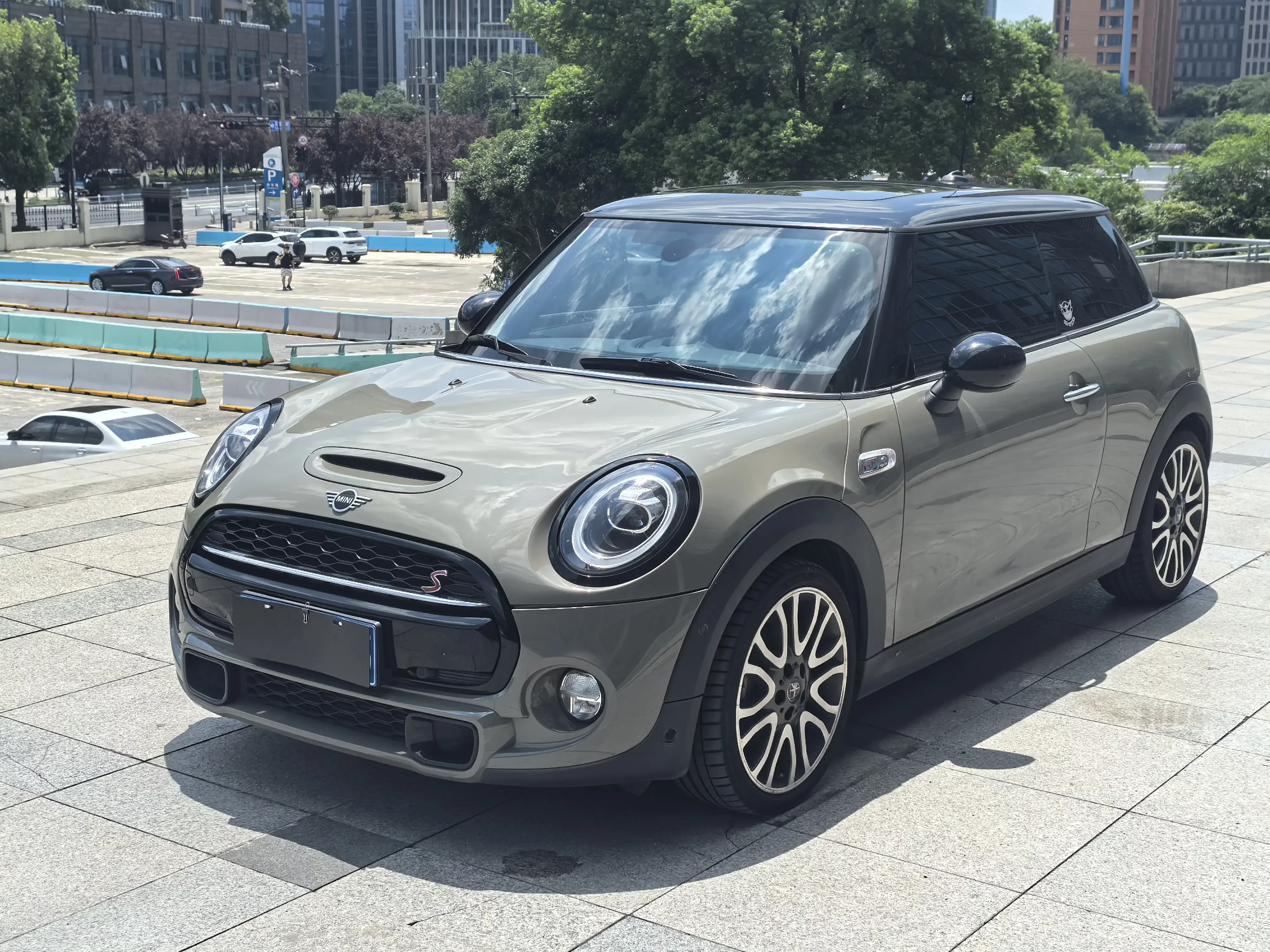MINI 