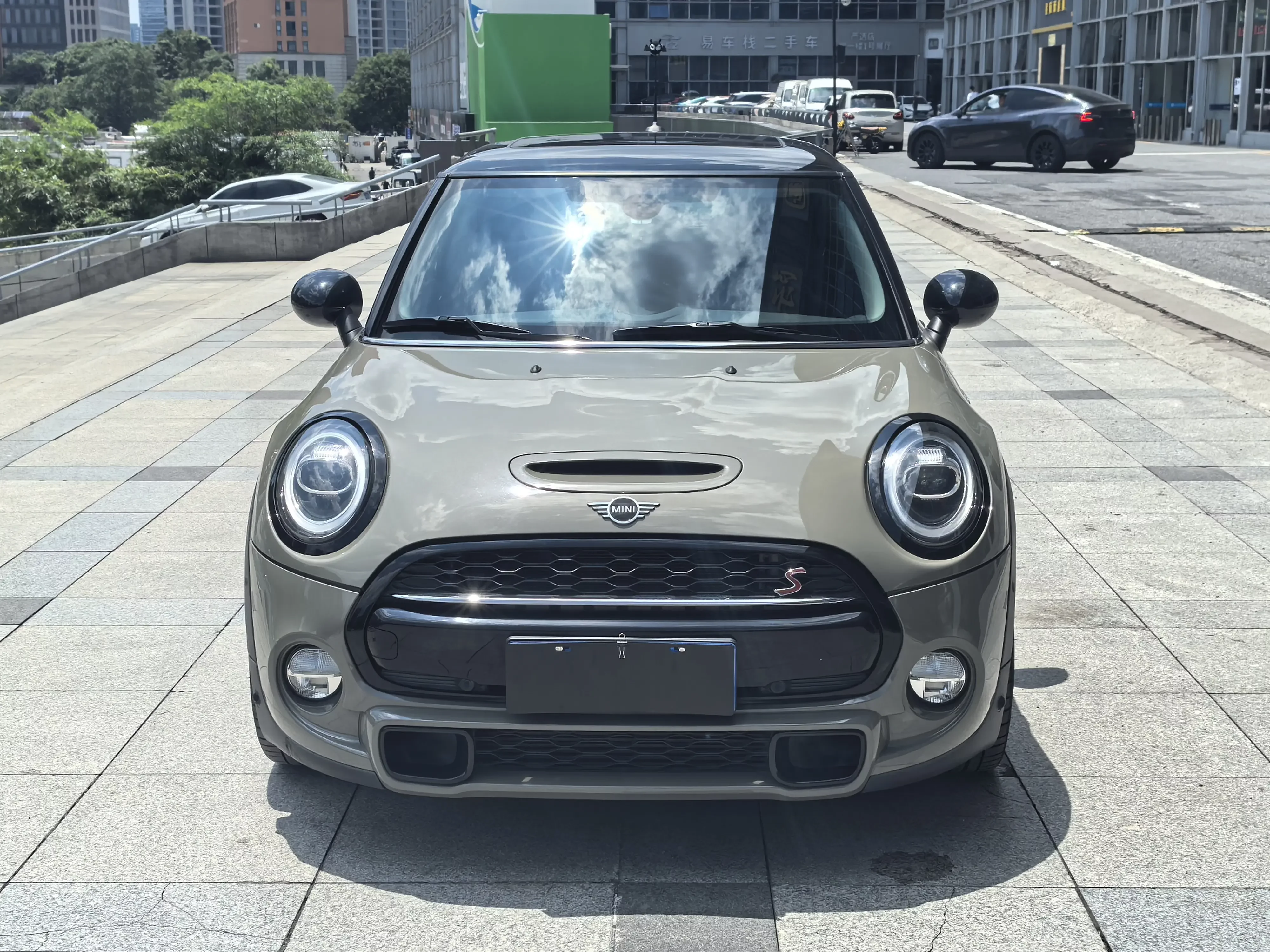 MINI 