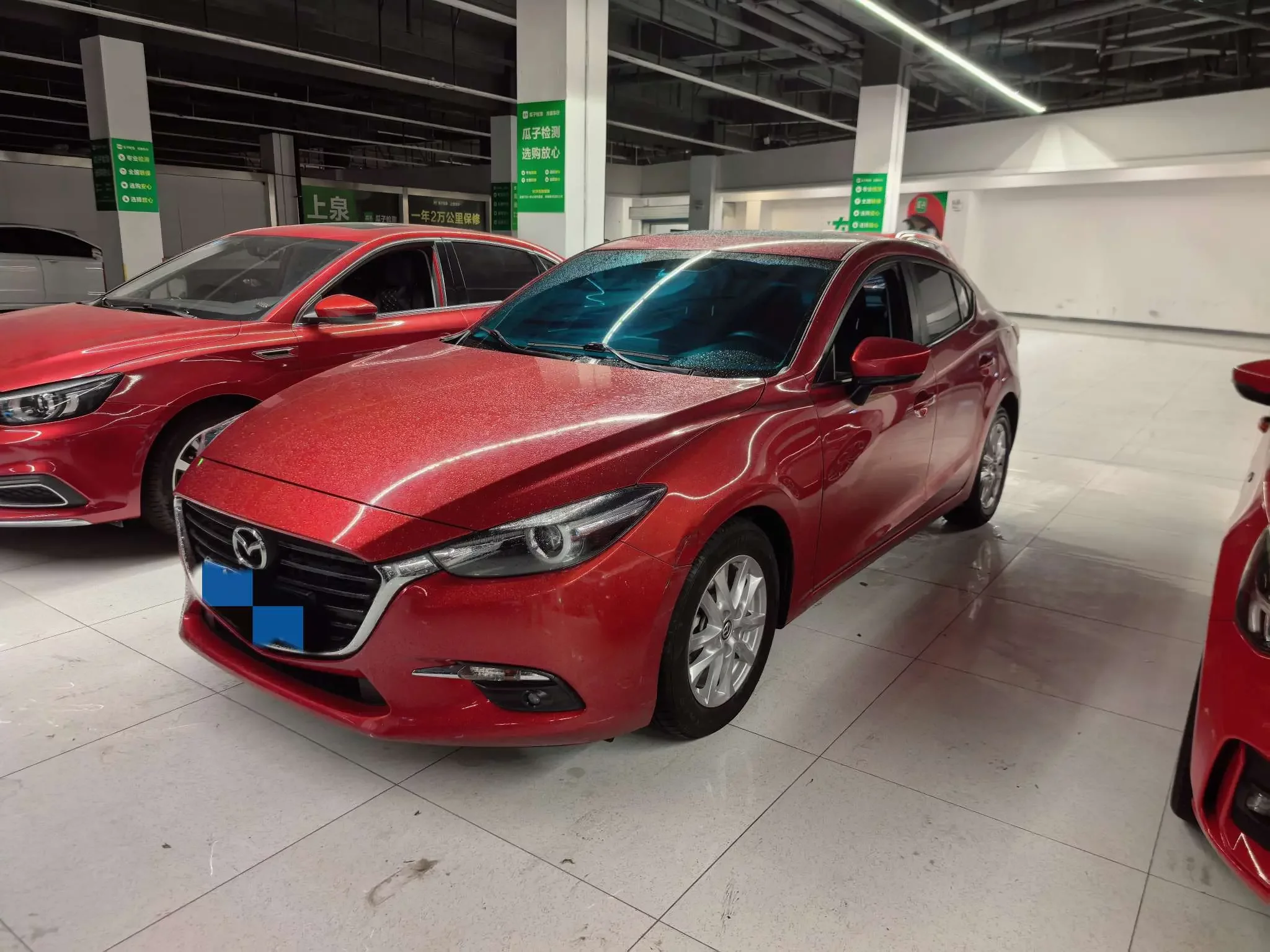Mazda Axela (3)