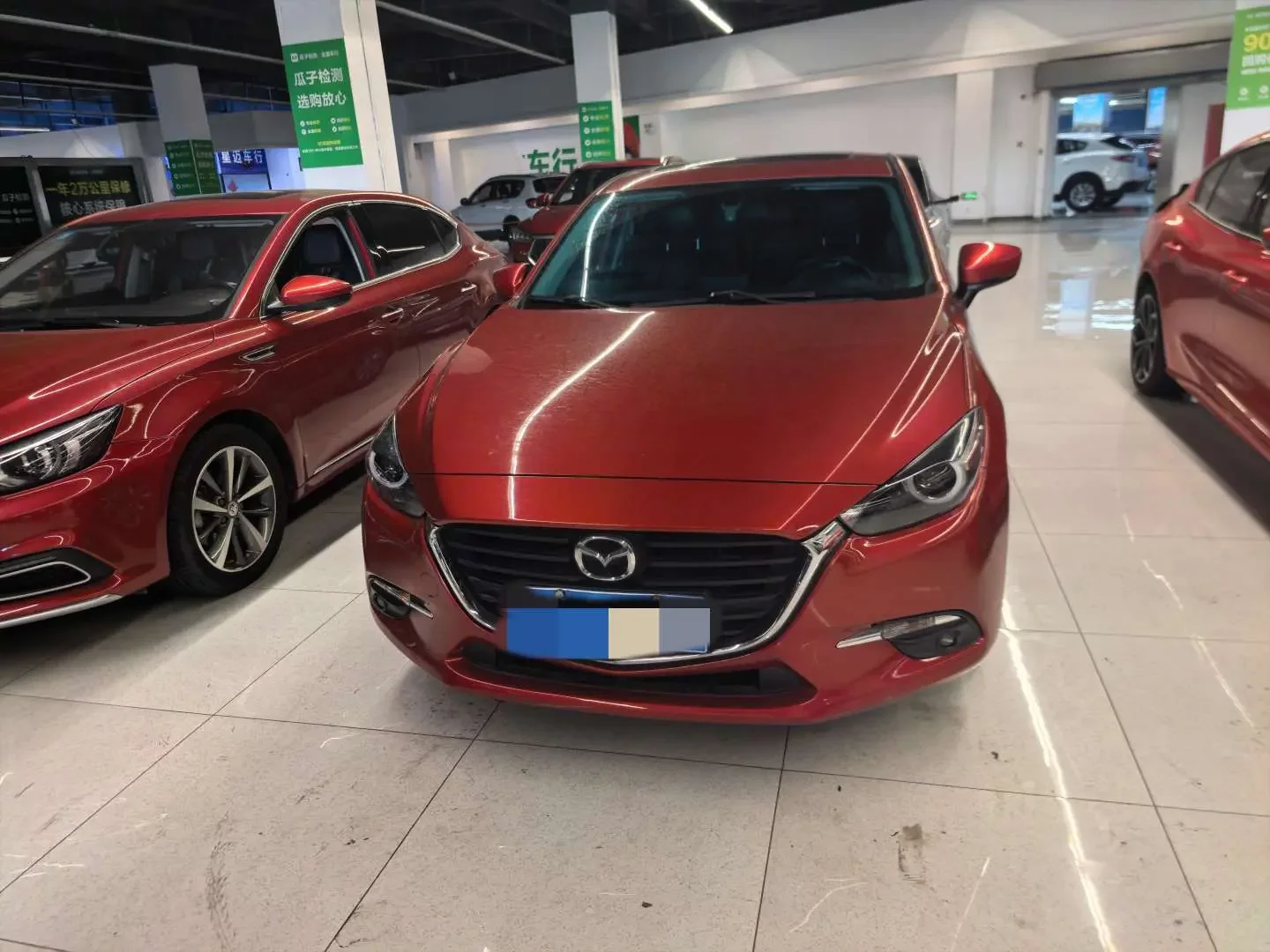 Mazda Axela (3)