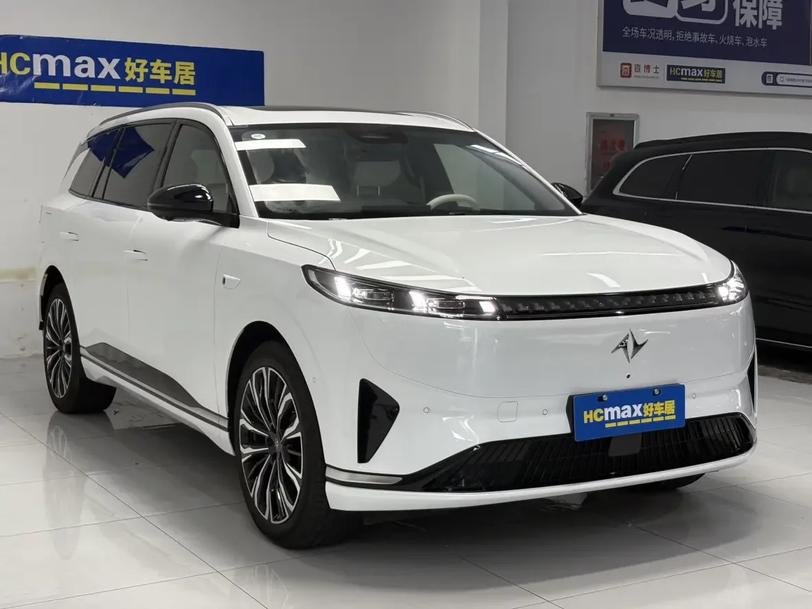 Dongfeng Yipai 008