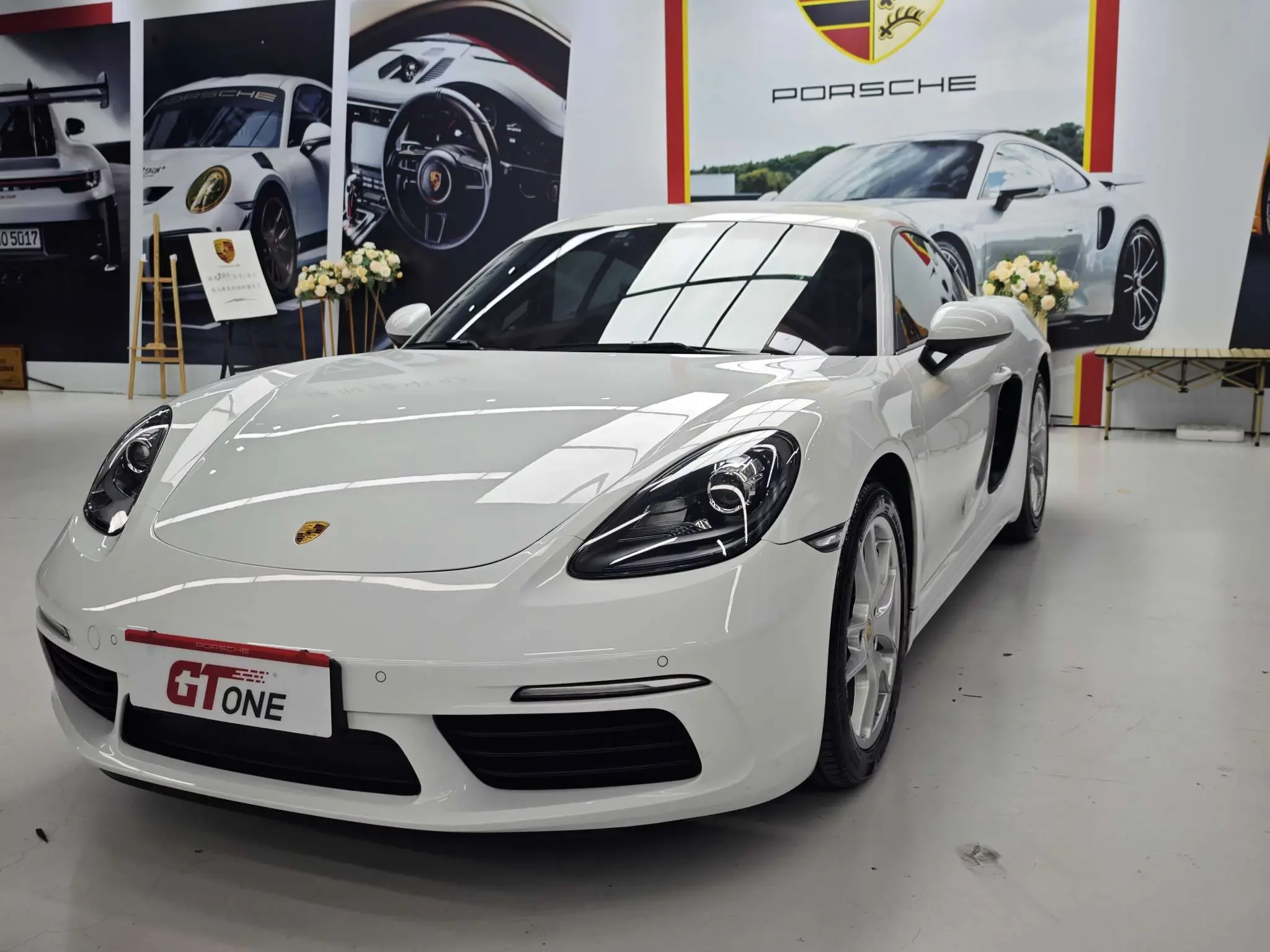 Porsche 718