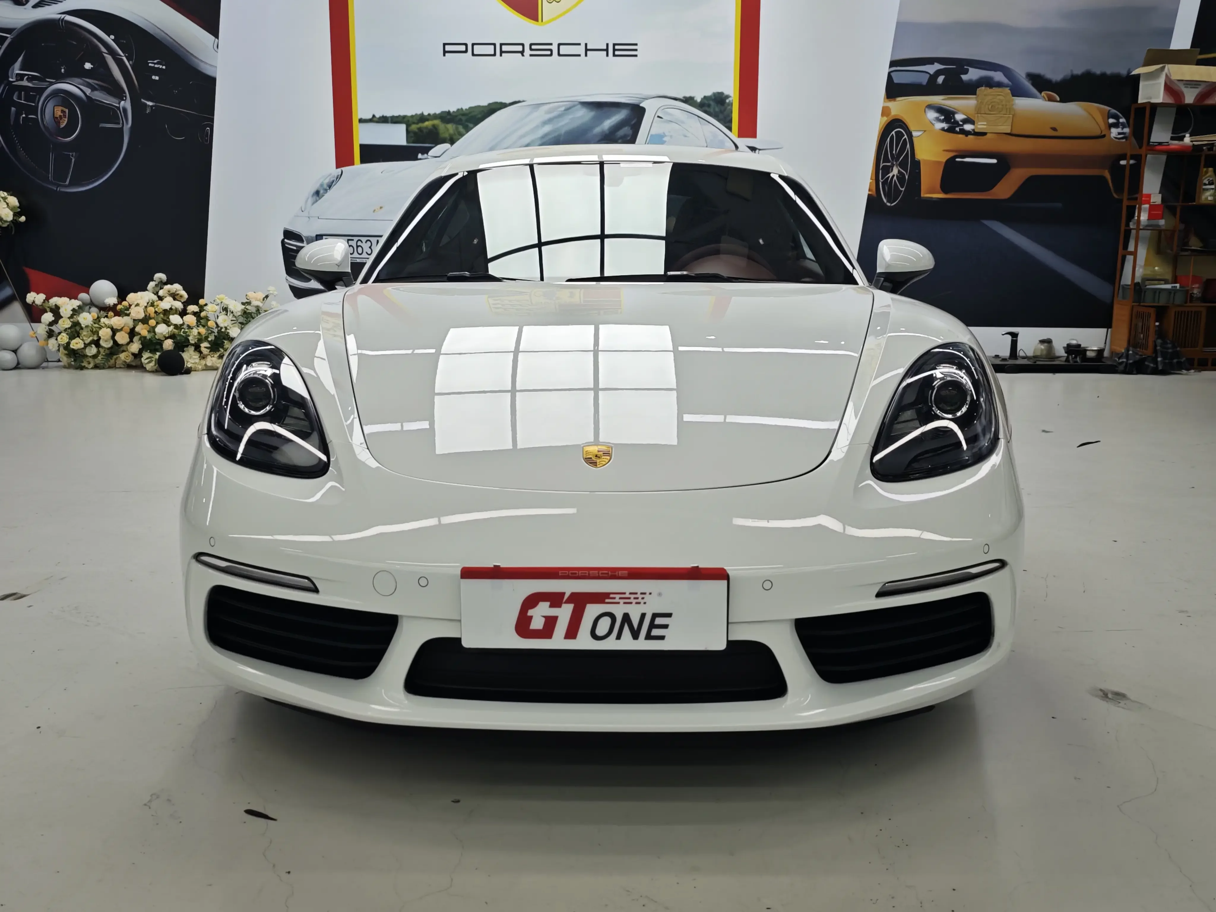 Porsche 718