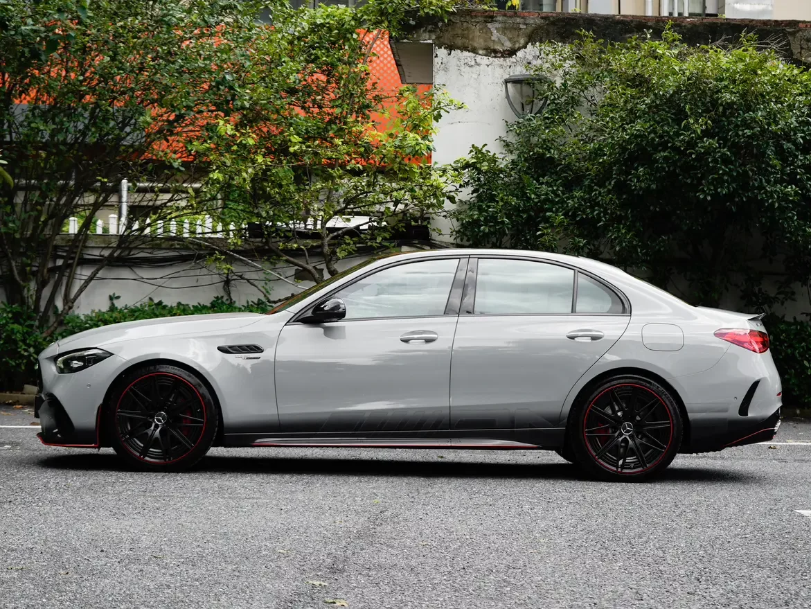 Mercedes-Benz C-Class AMG PHEV