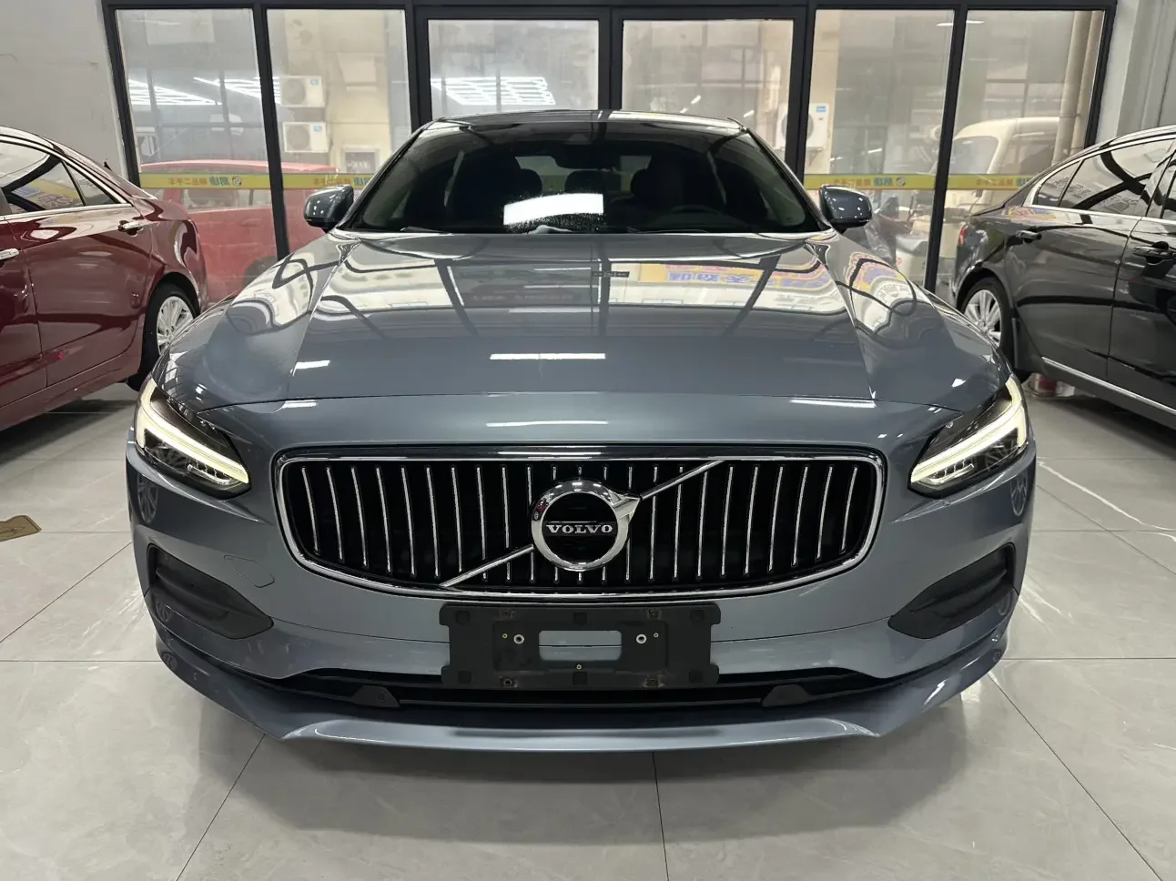 Volvo S90