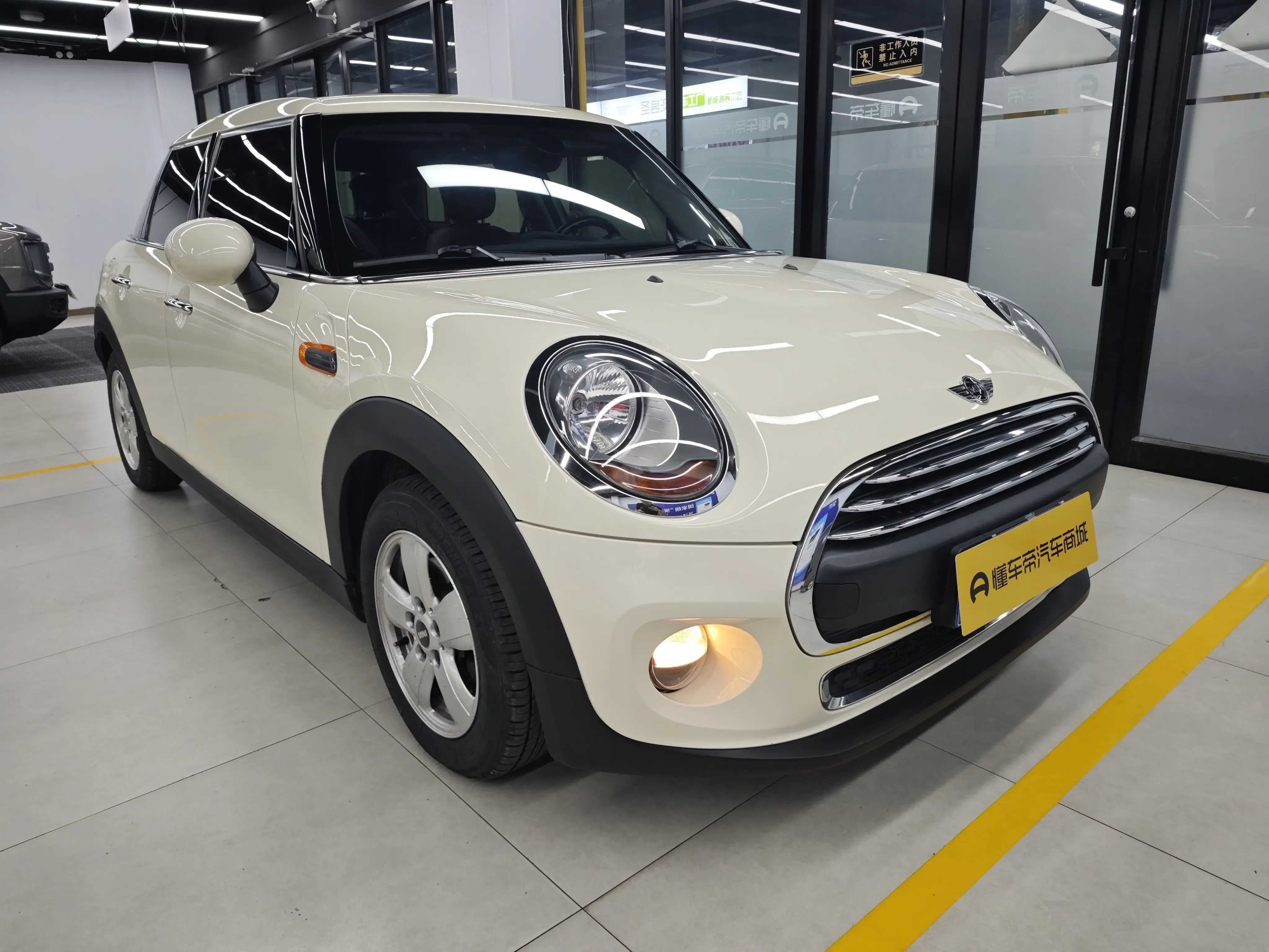 MINI 
