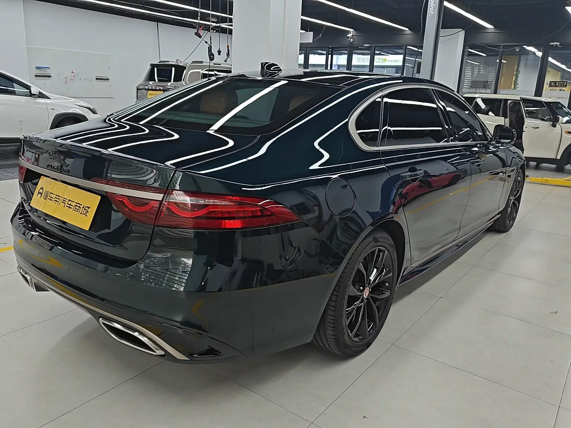 Jaguar XFL