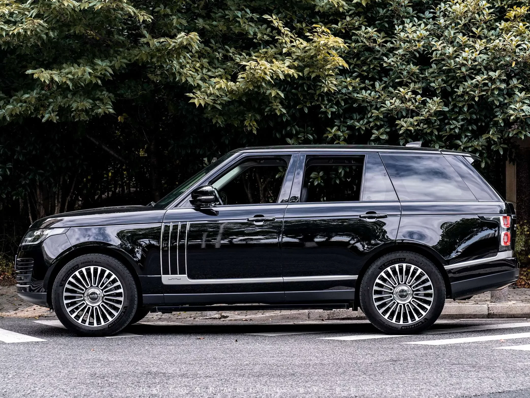 Land Rover range rover