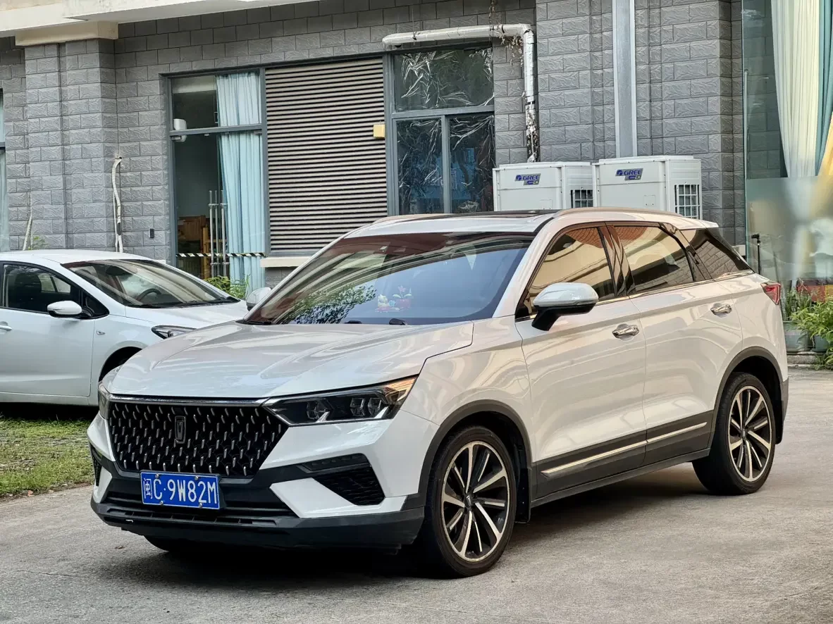 FAW Bestune T77 (Besturn T77)