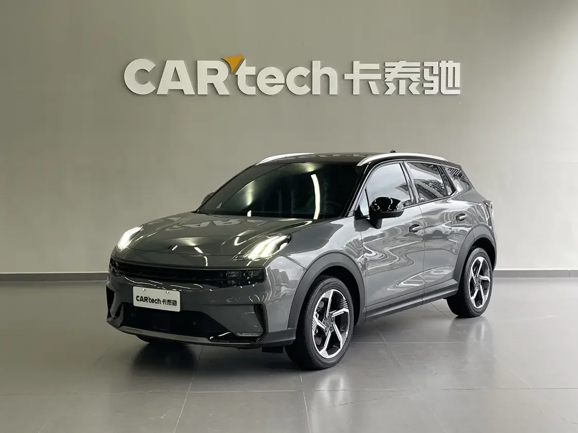 Lynk & Co 06