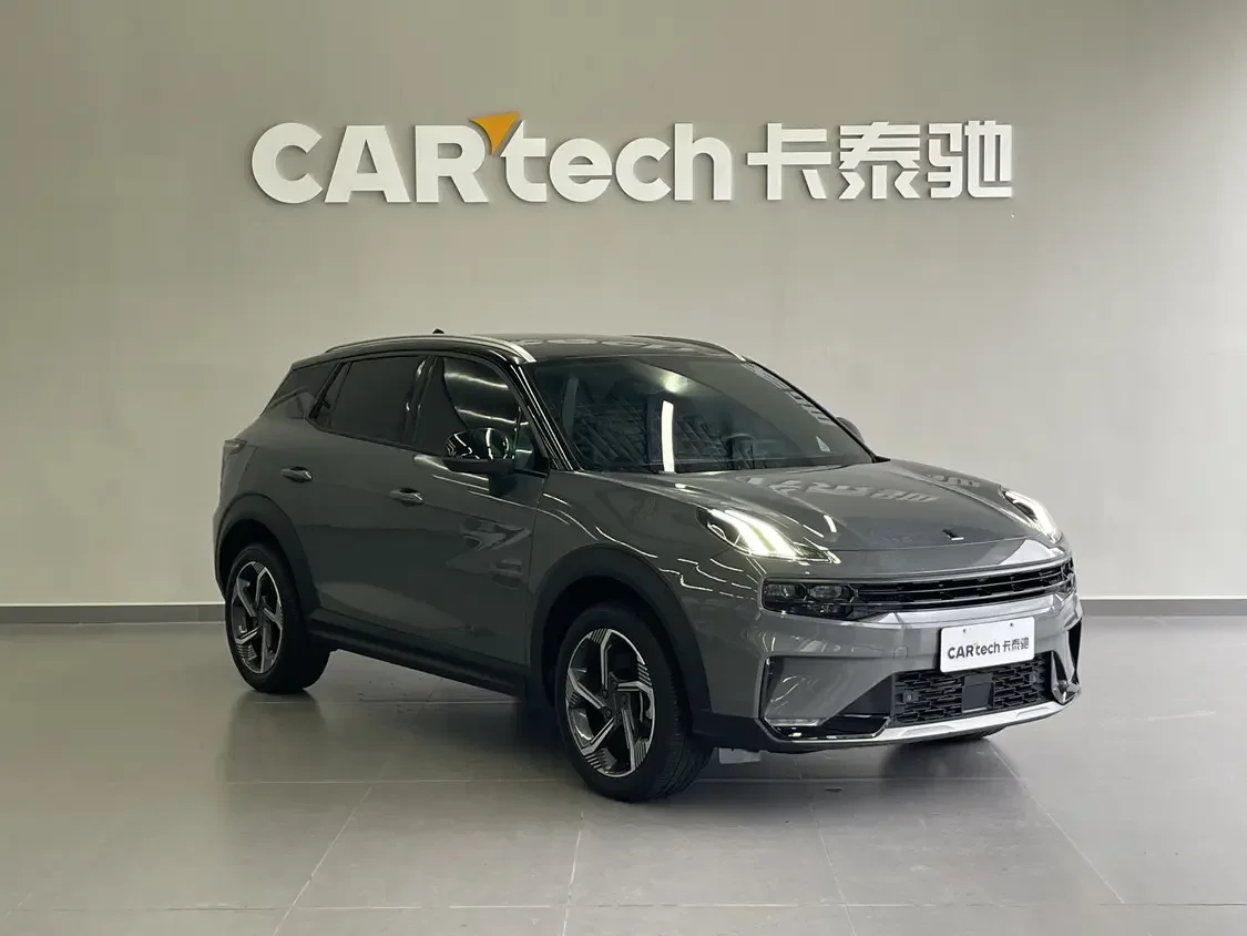 Lynk & Co 06