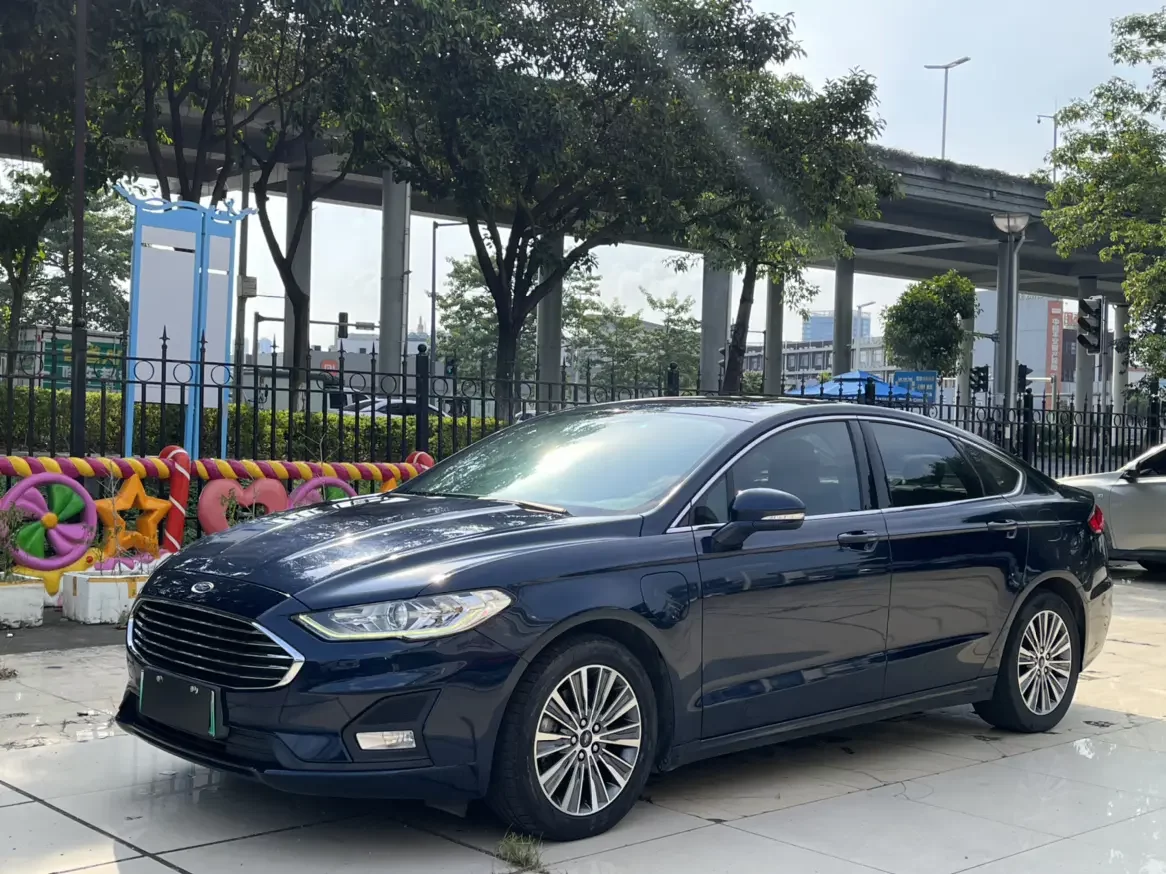 Ford Mondeo PHEV