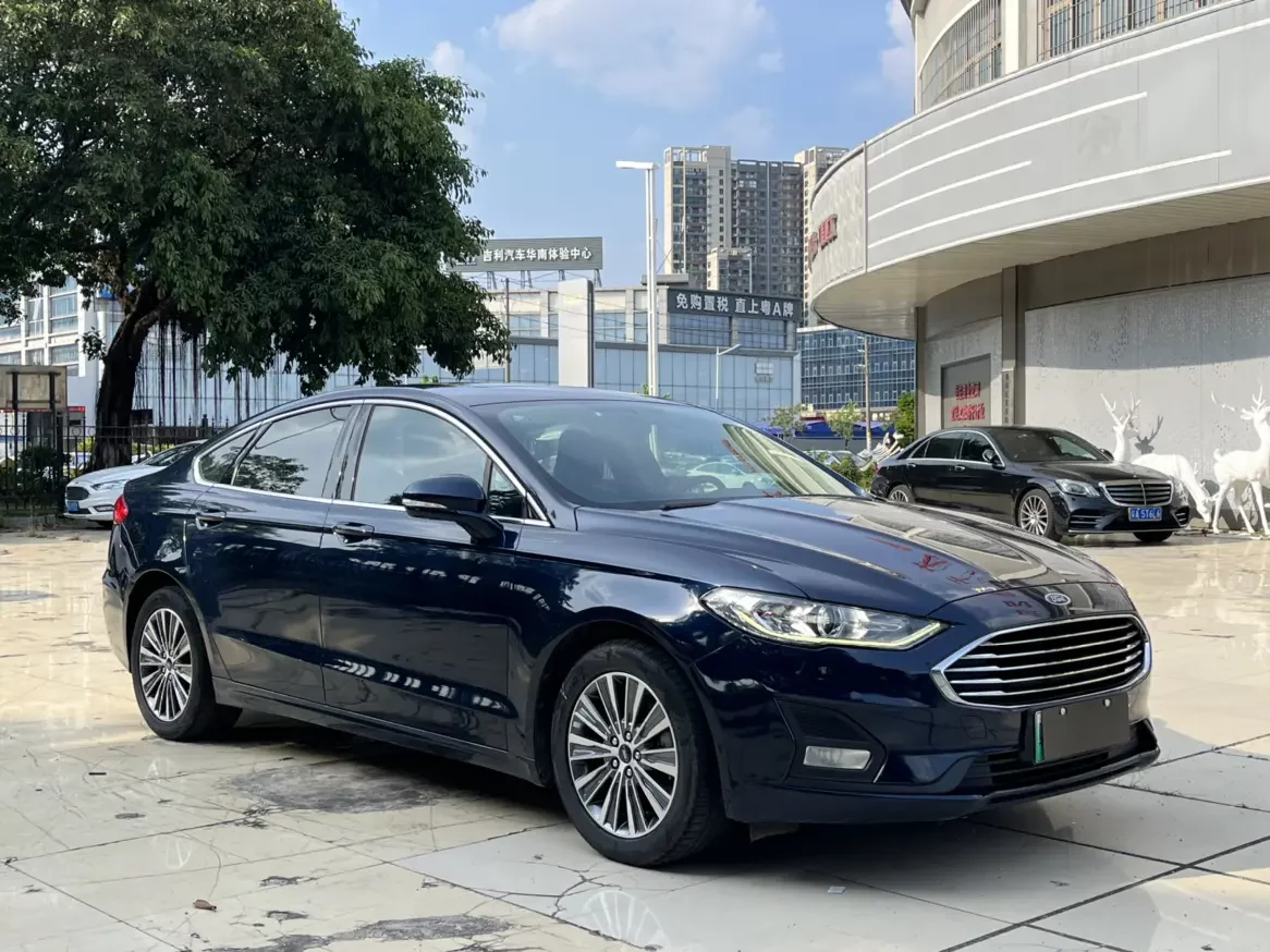 Ford Mondeo PHEV