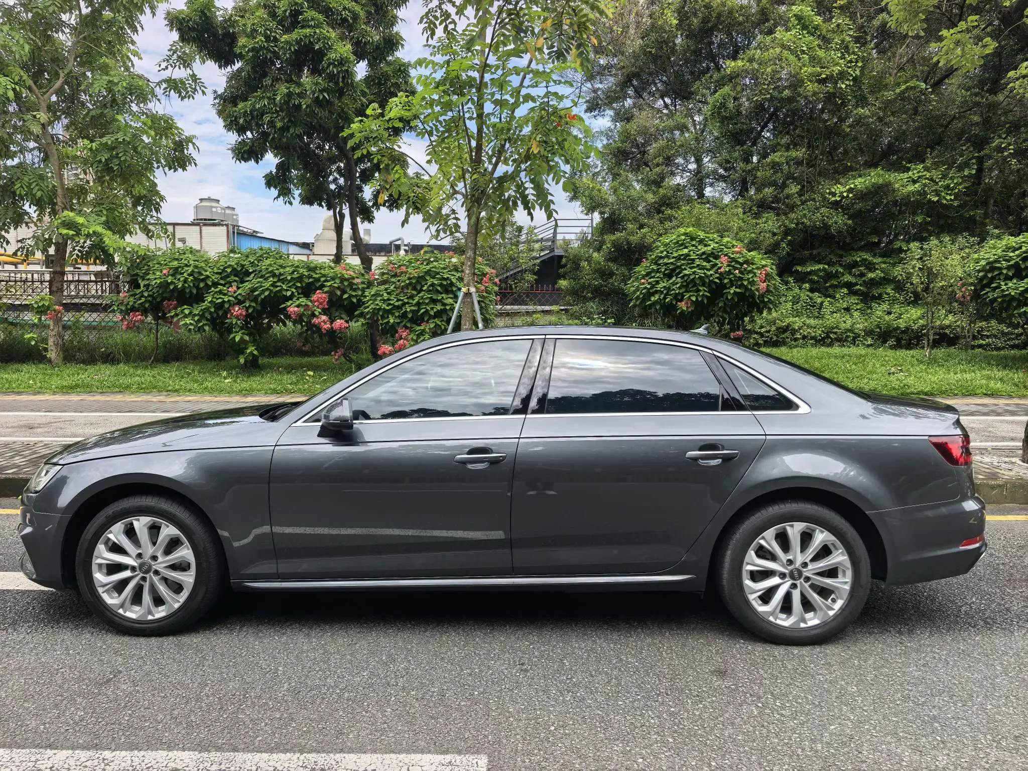 Audi A4L