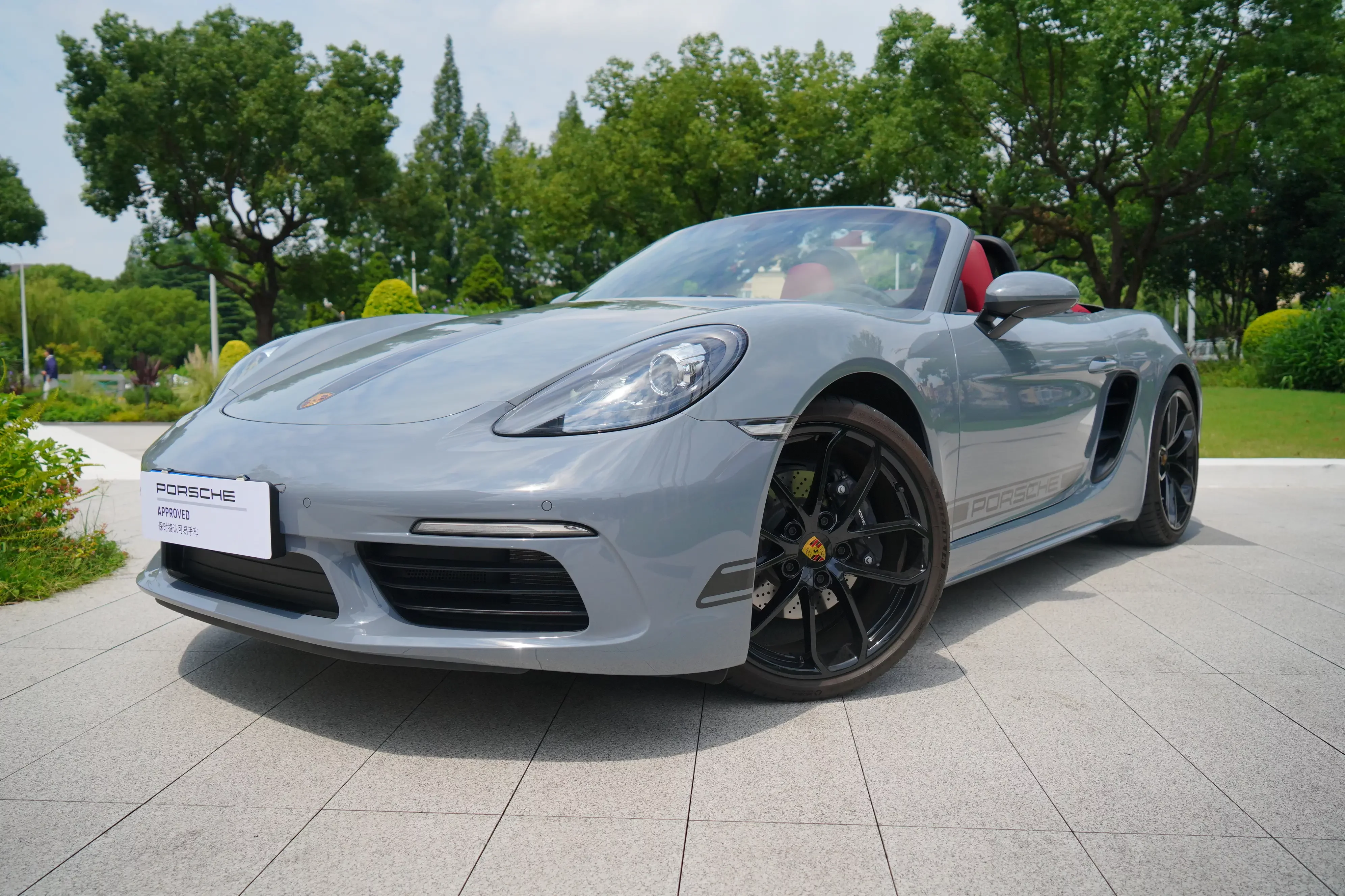 Porsche 718