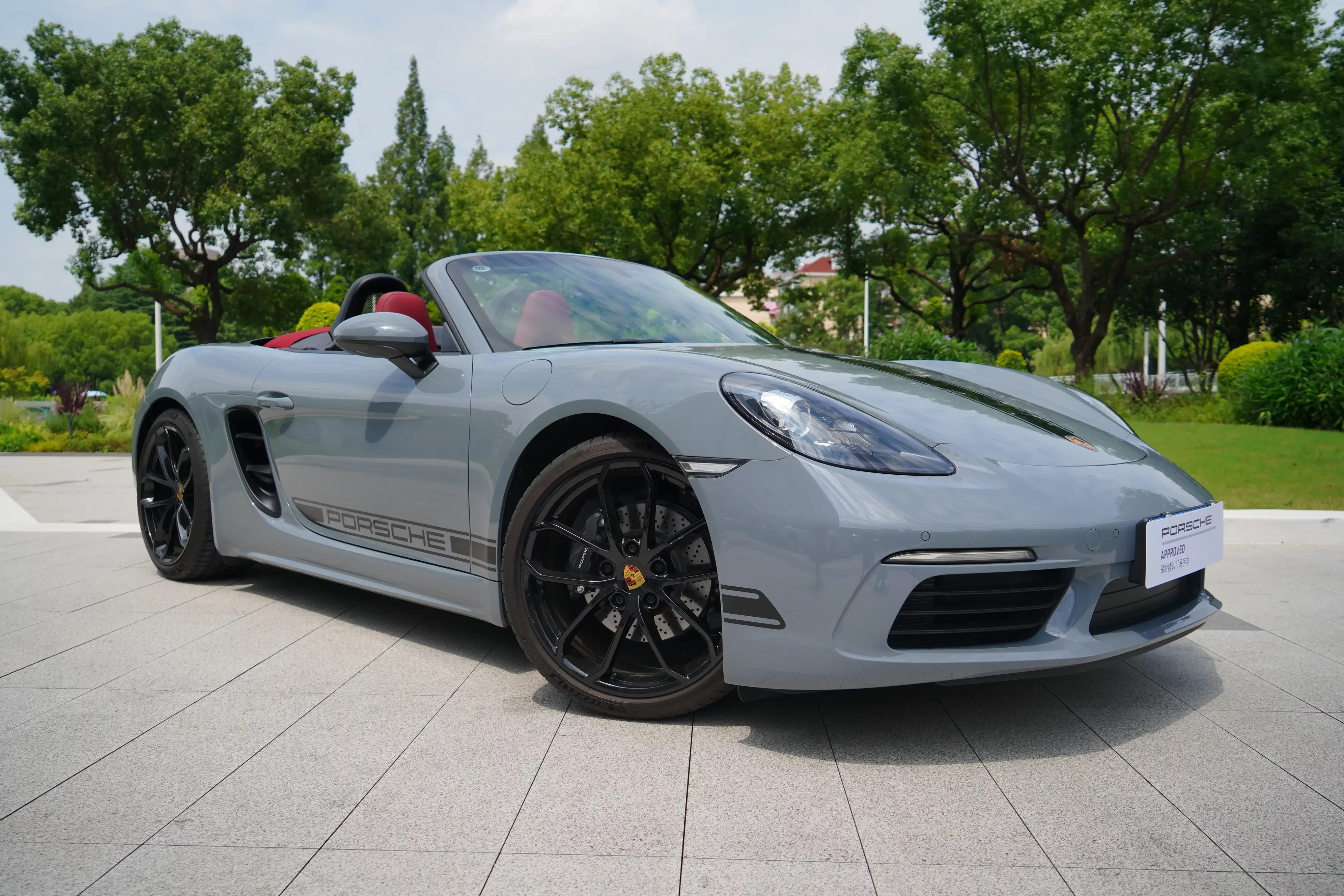 Porsche 718