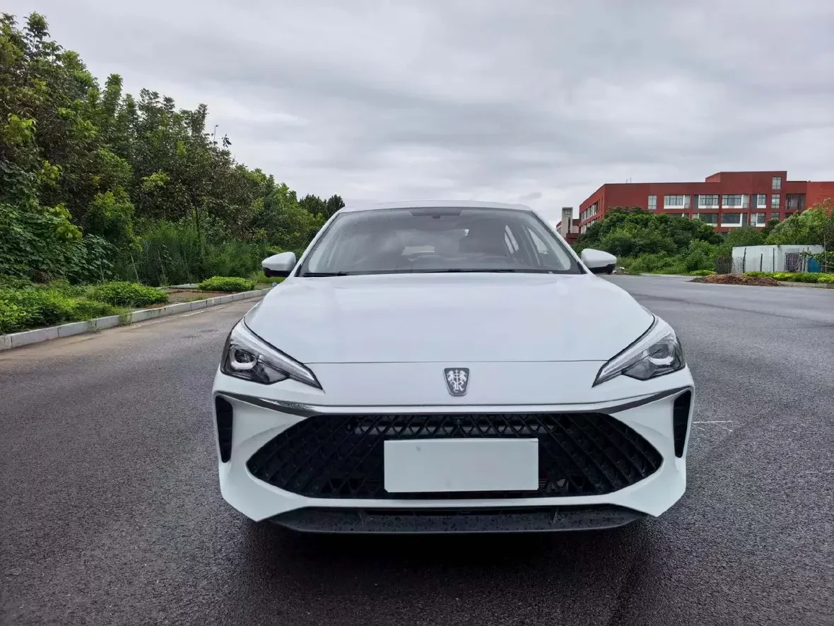 Roewe i5
