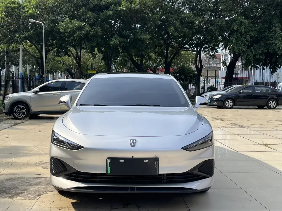 Roewe D7 DMH