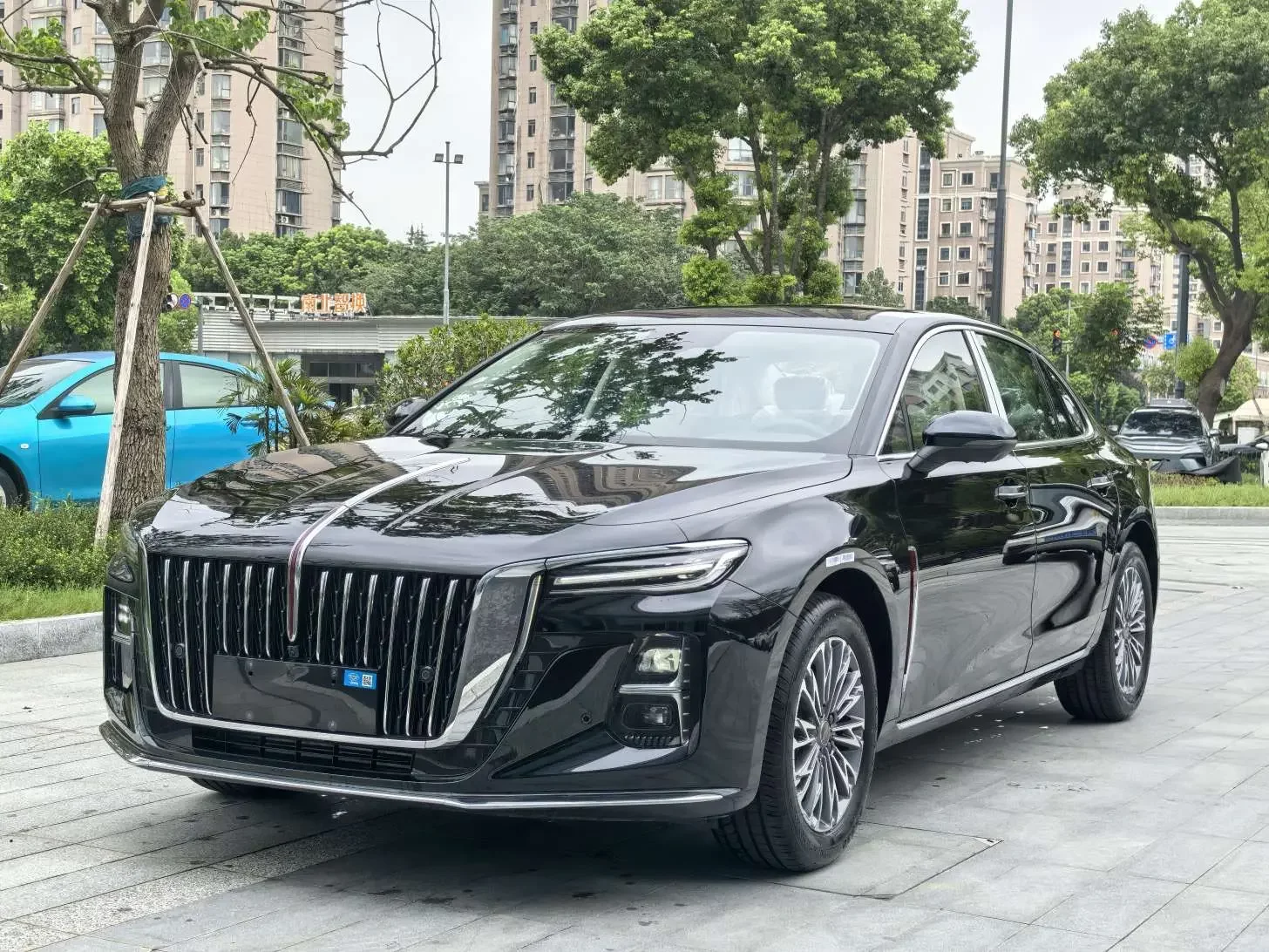 Hongqi H5