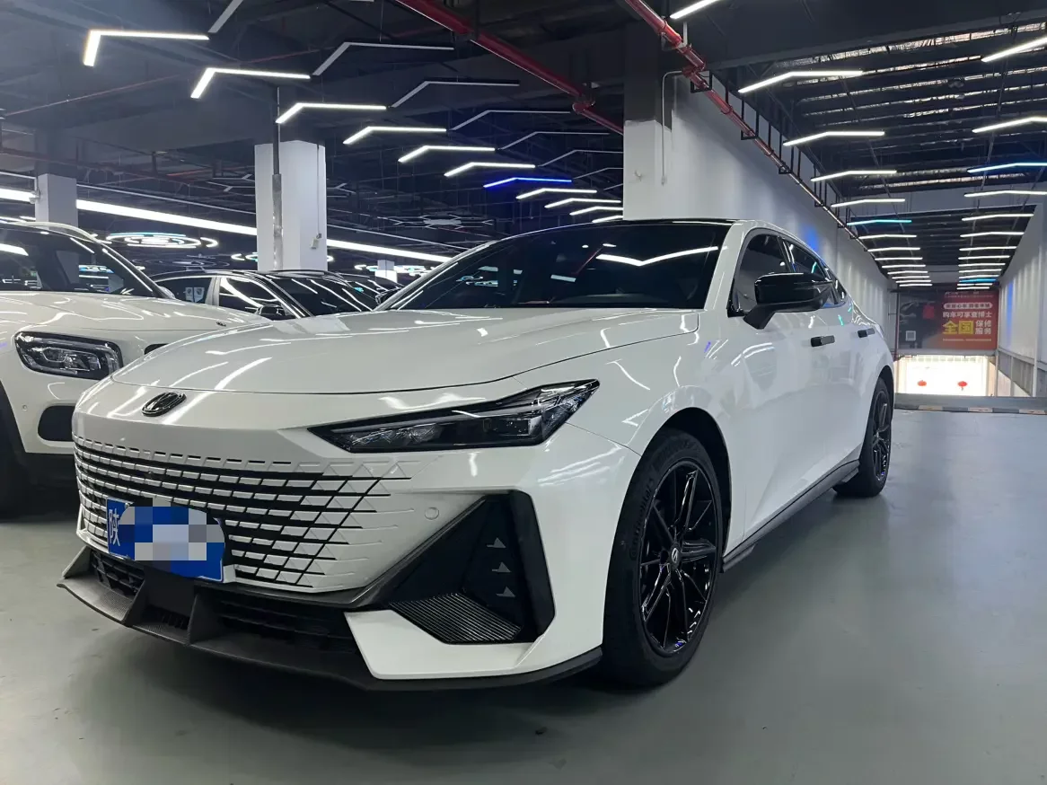 Changan UNI-V