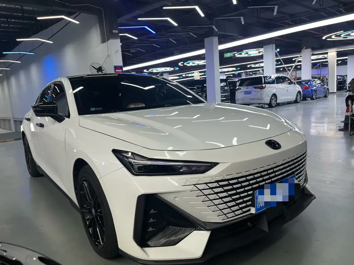 Changan UNI-V