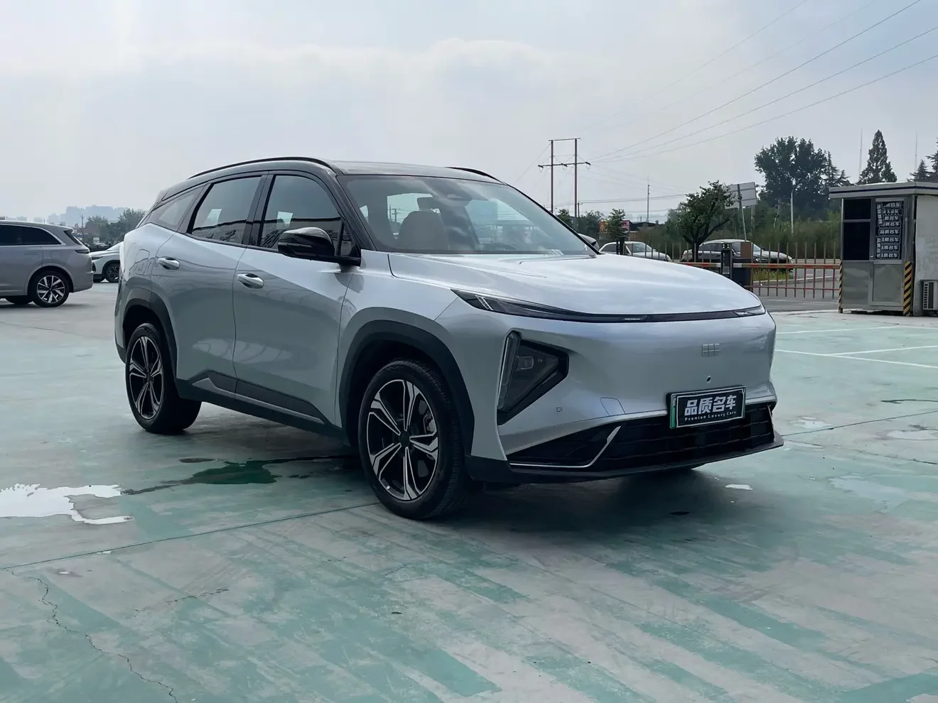 Geely Galaxy L7
