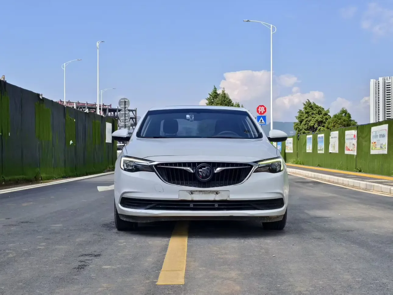 Buick Yinglang