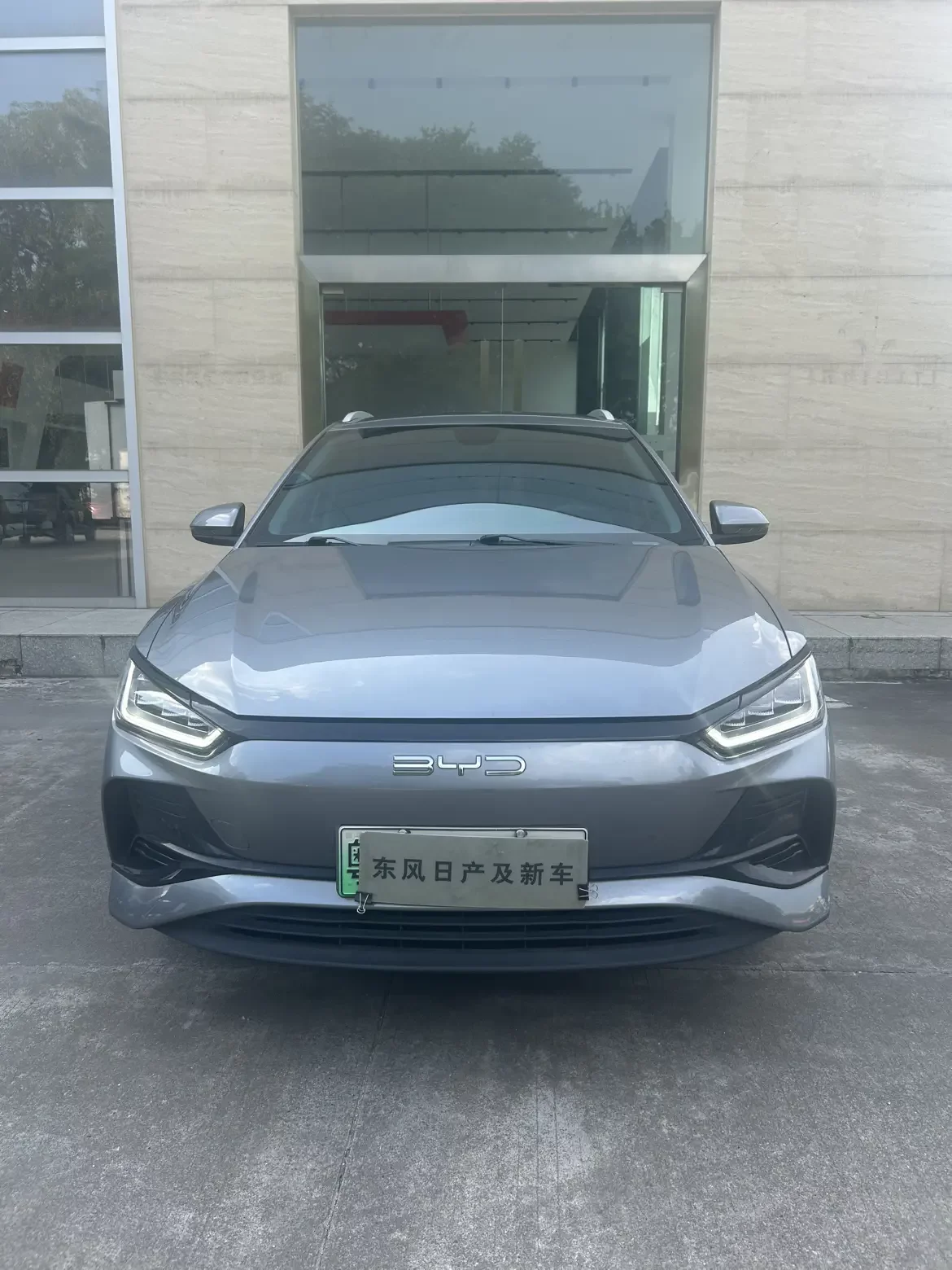 BYD e2