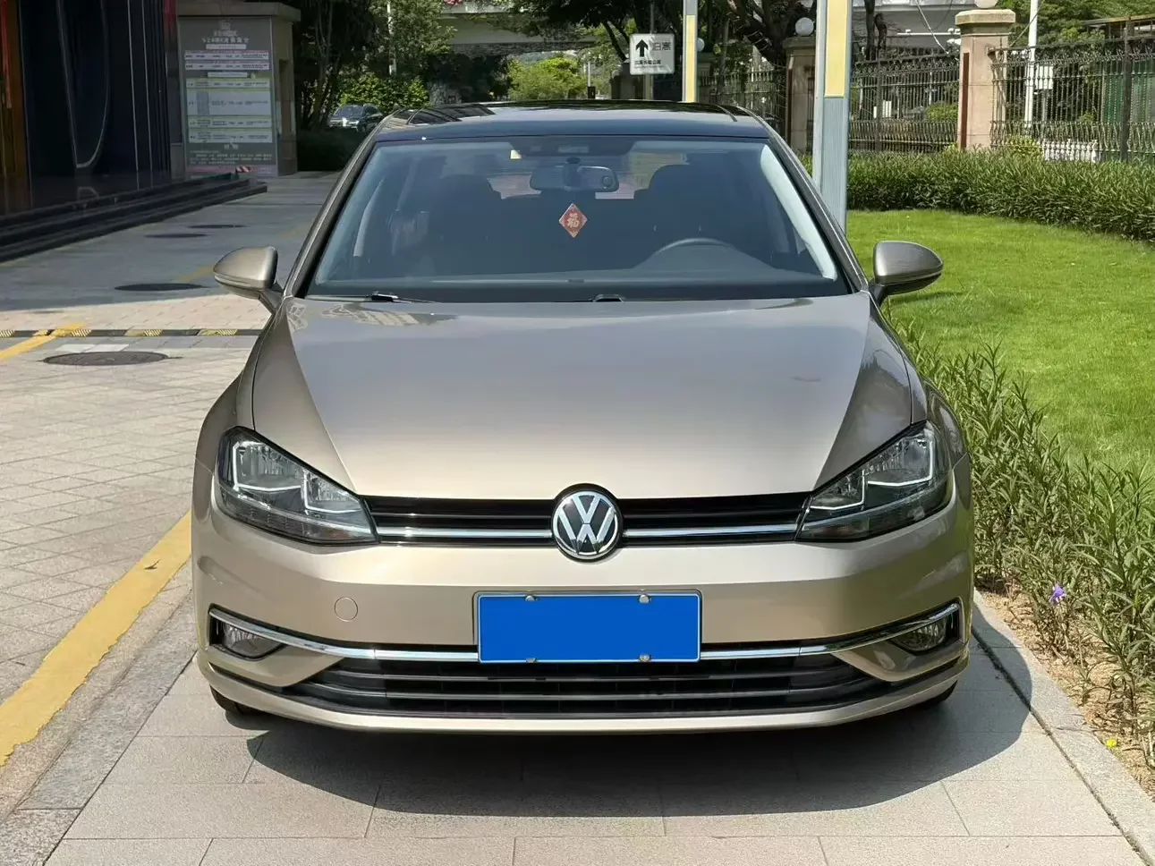 Volkswagen golf