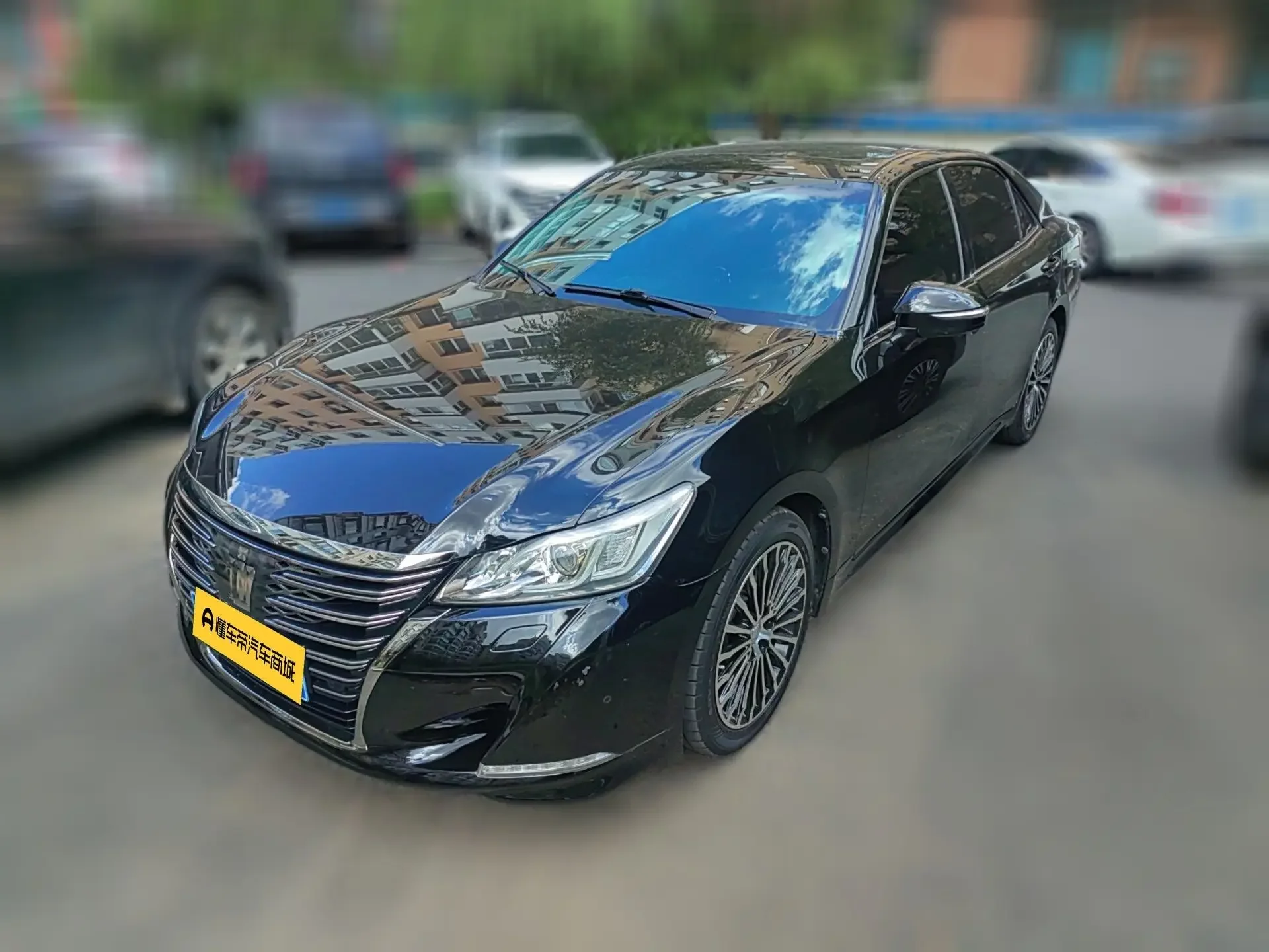 Toyota crown