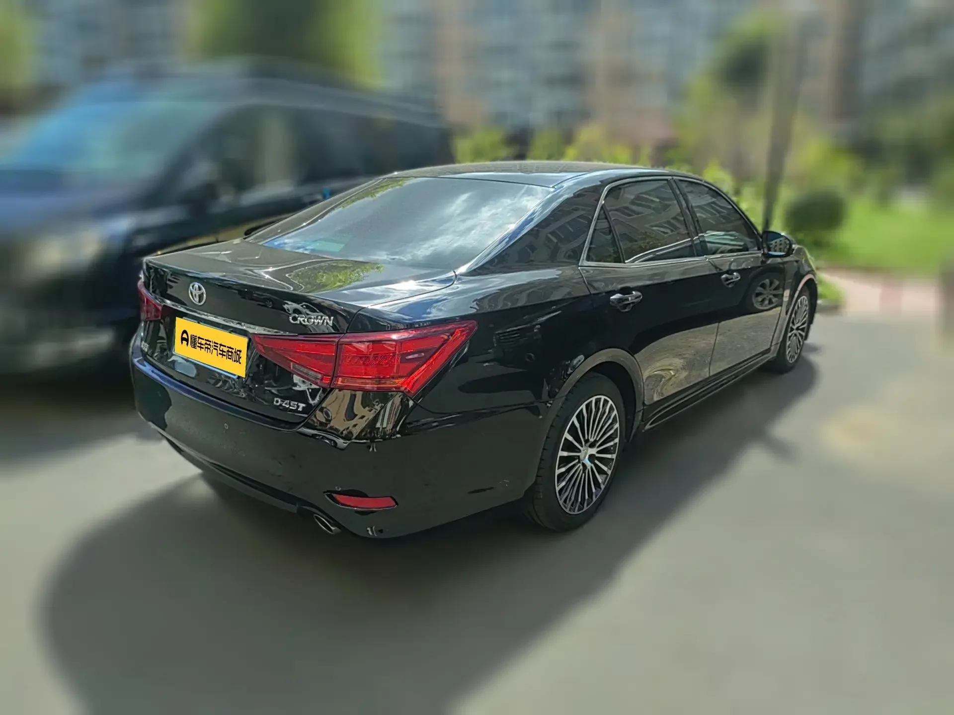 Toyota crown
