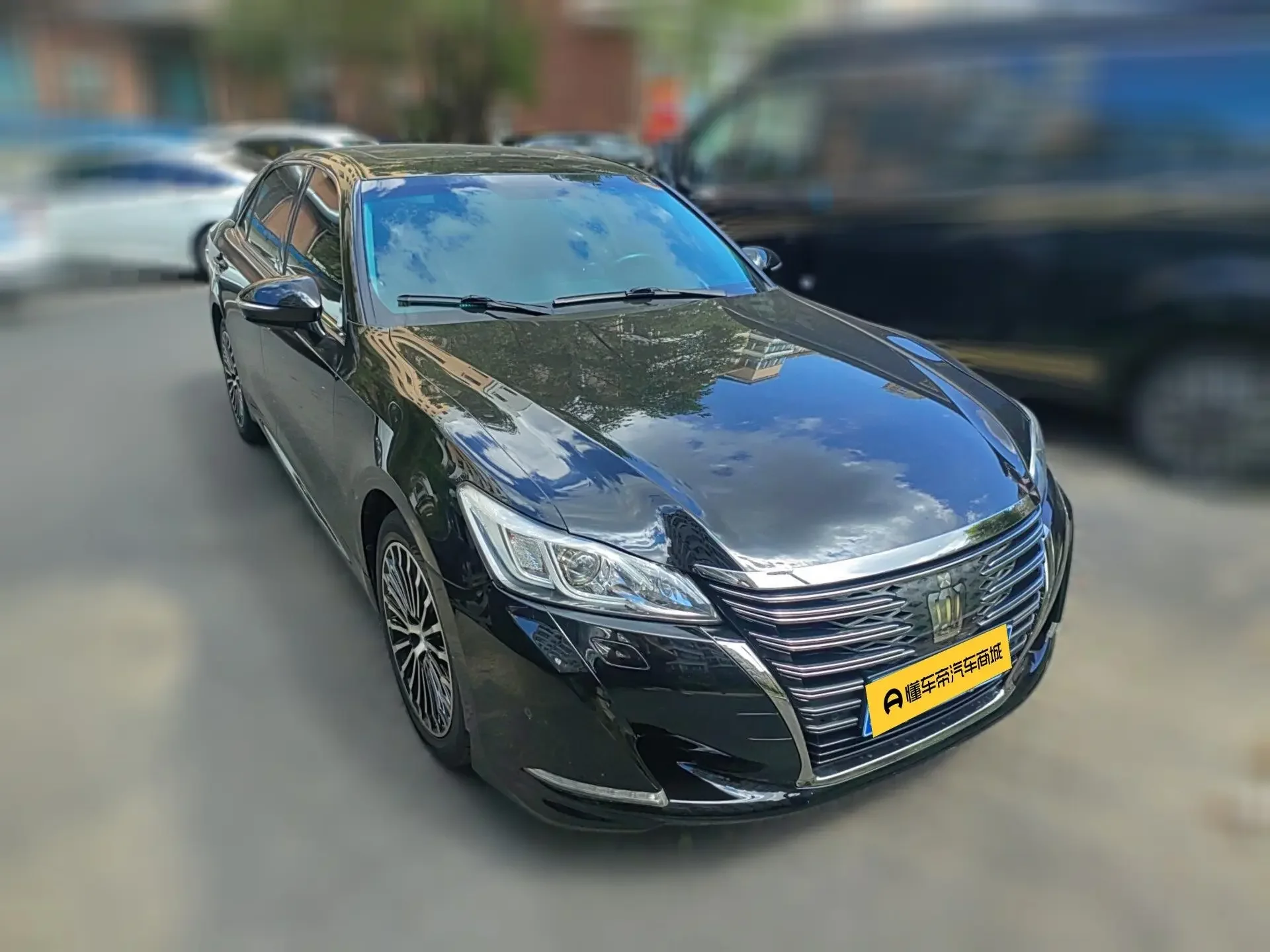 Toyota crown