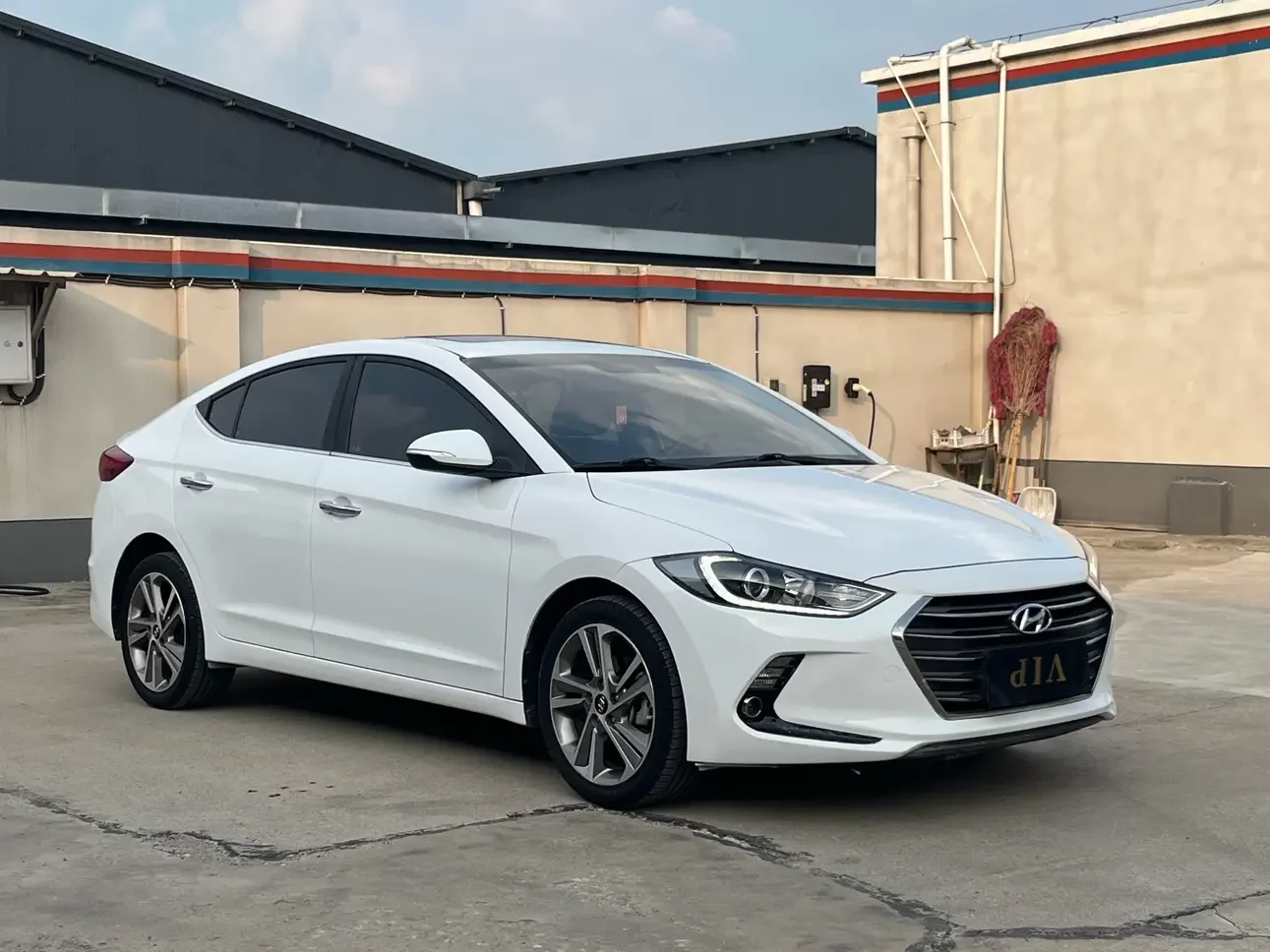Hyundai lead