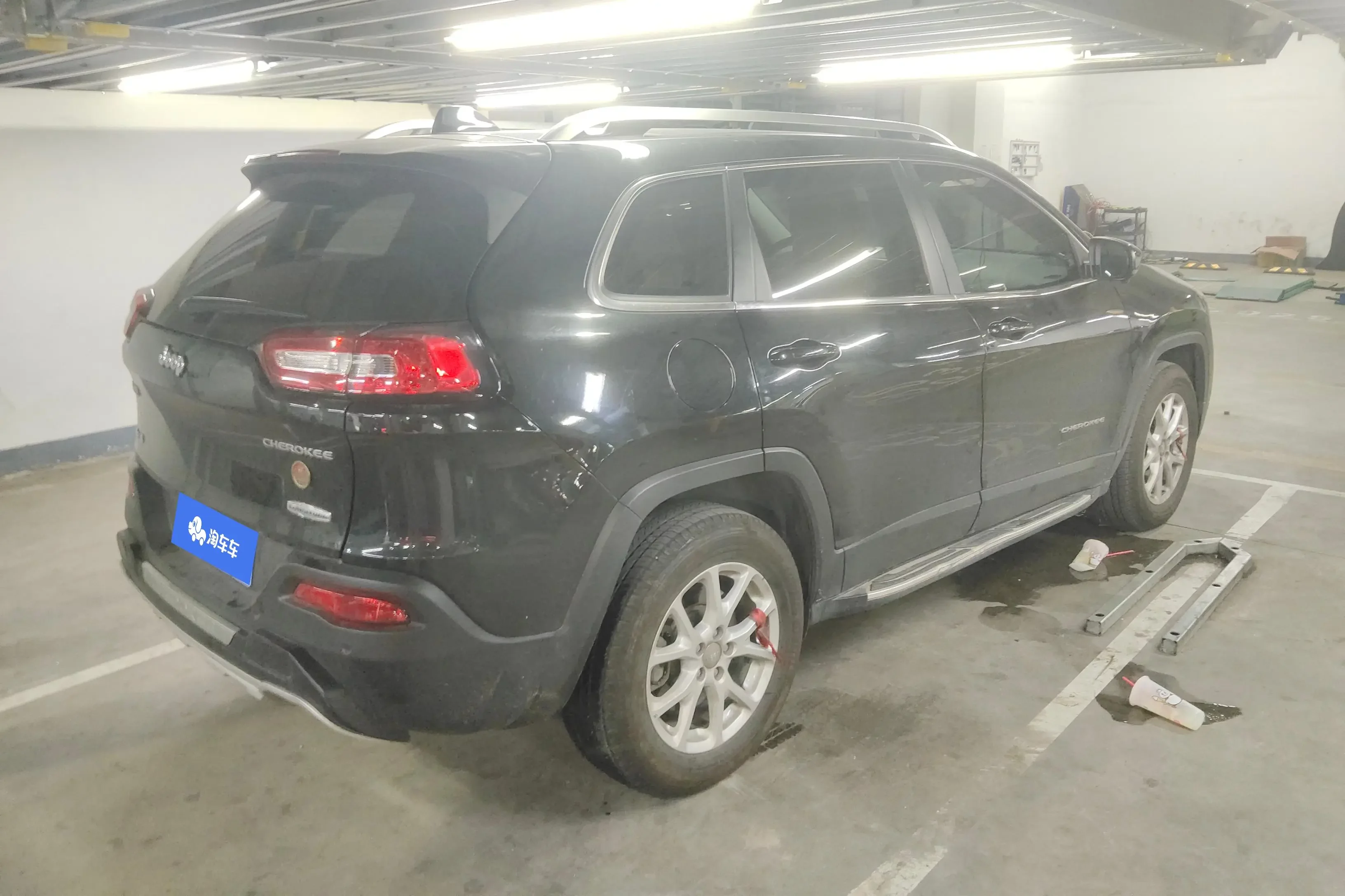 Jeep Cherokee