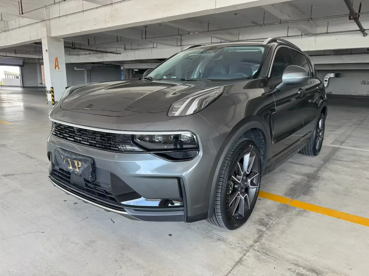 LYNK & CO 01