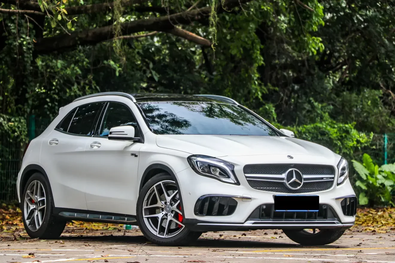 Mercedes-Benz GLA AMG