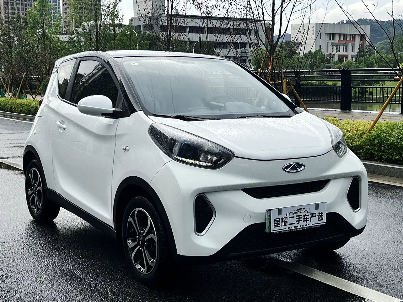 Chery QQ eQ1 (little ant)