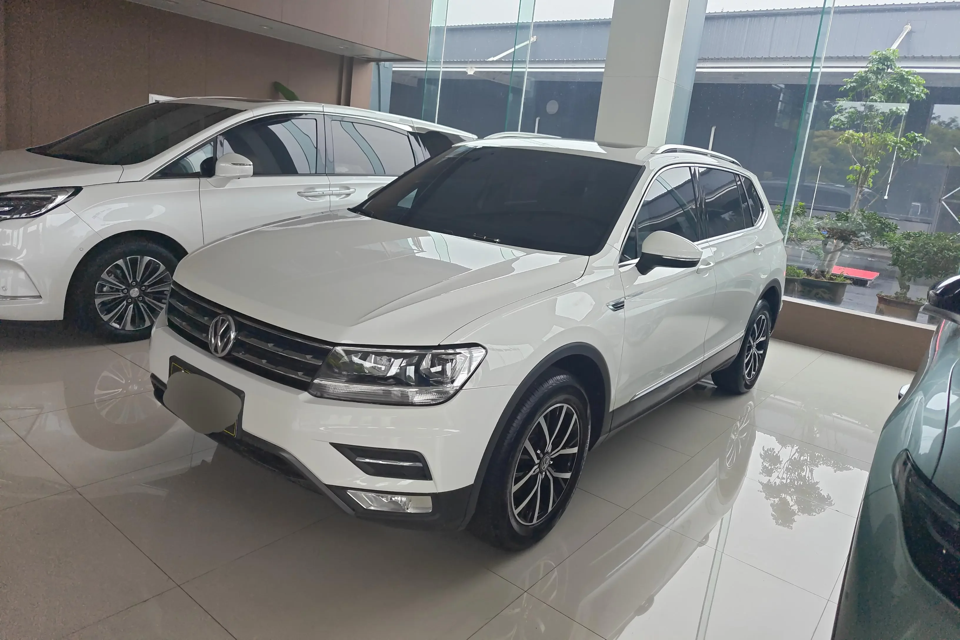 Volkswagen Tiguan L
