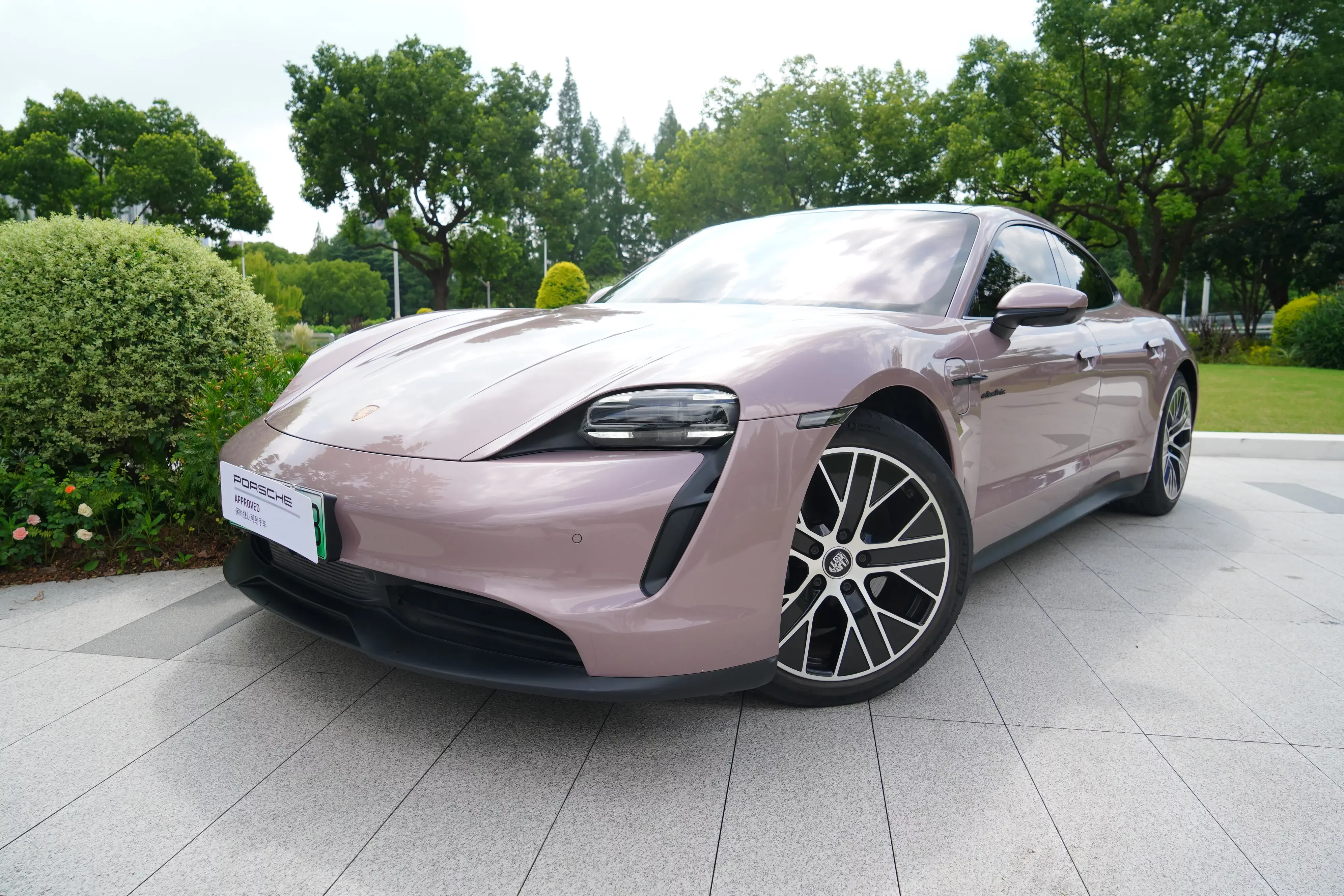 Porsche Taycan