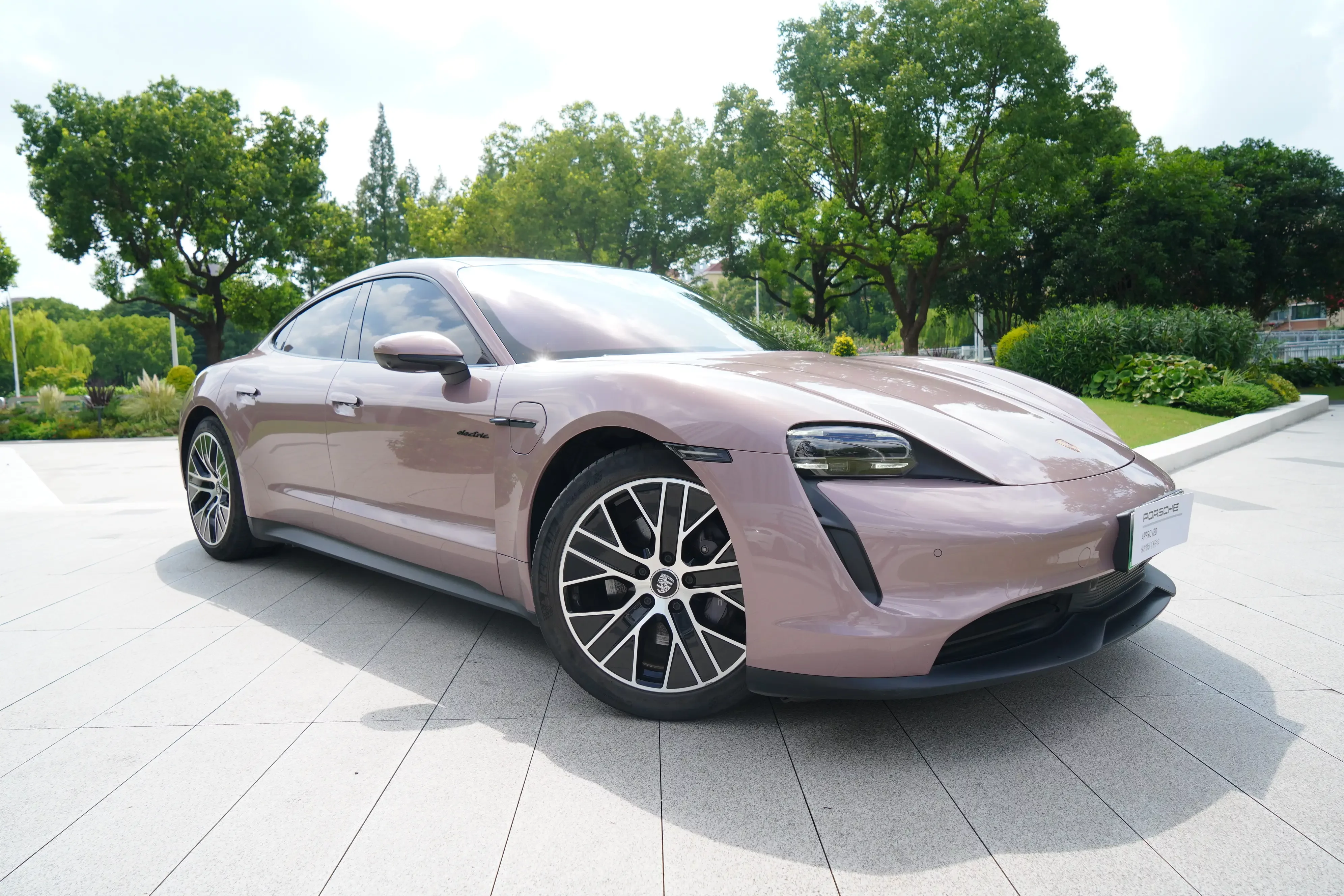 Porsche Taycan