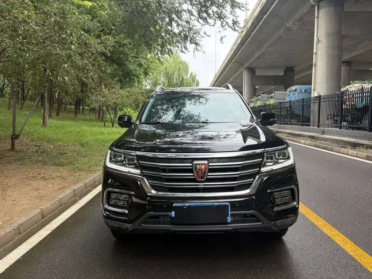 Roewe RX8