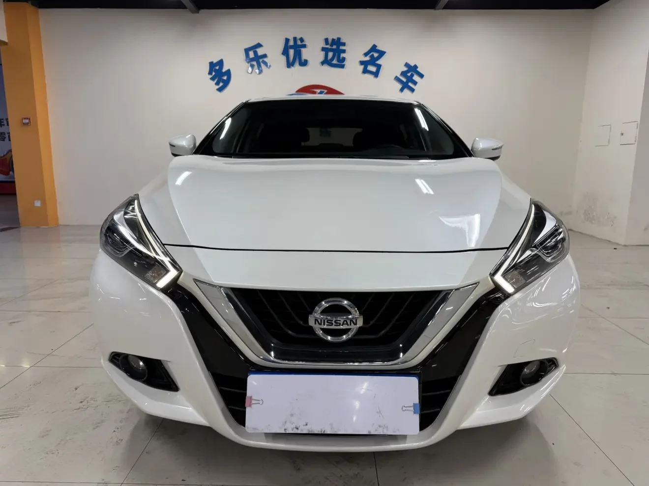 Nissan bluebird