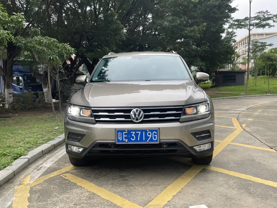 Volkswagen Tiguan L