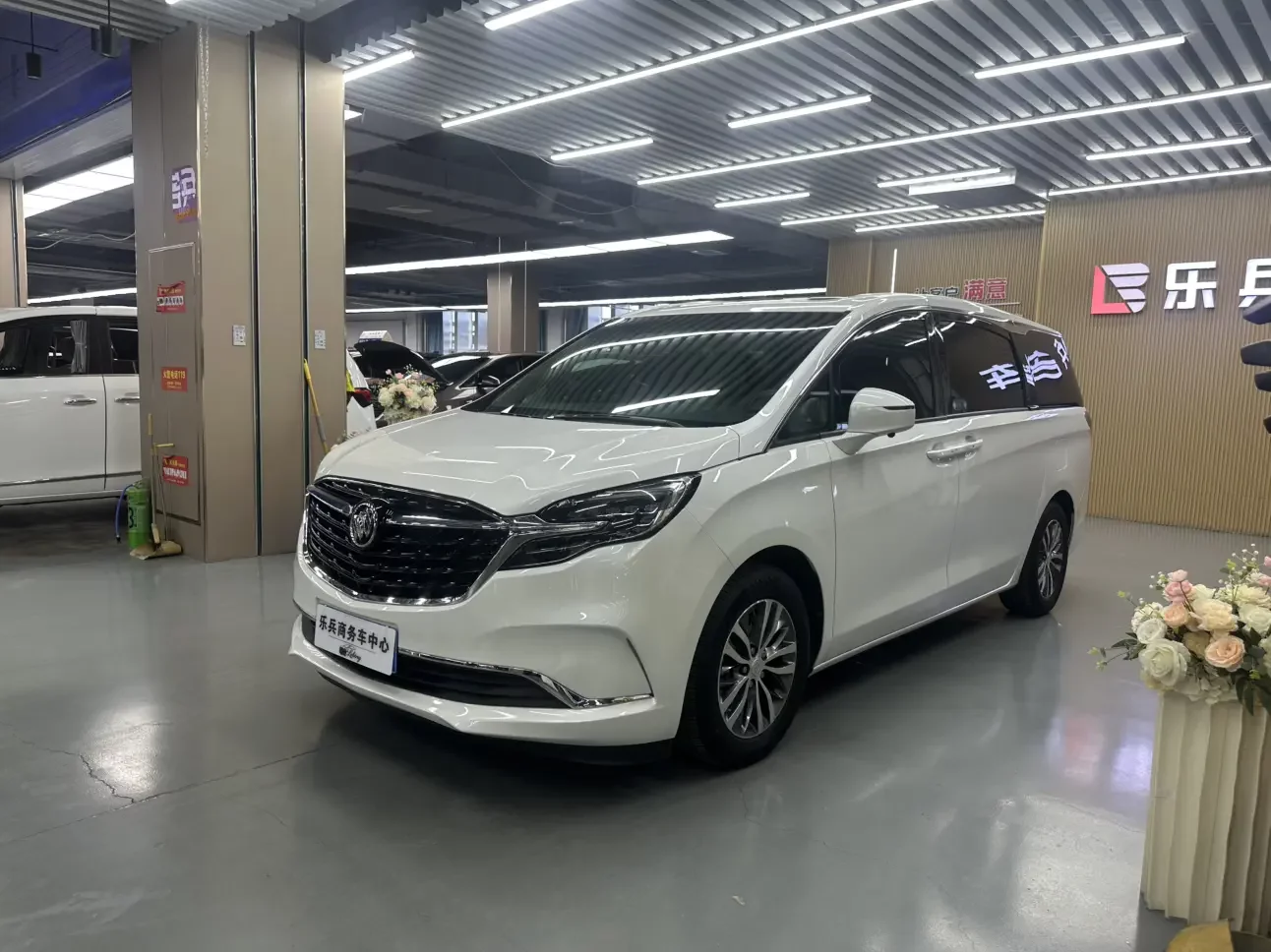 Buick GL8