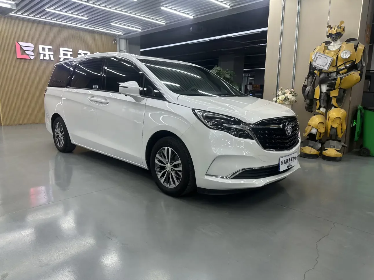 Buick GL8