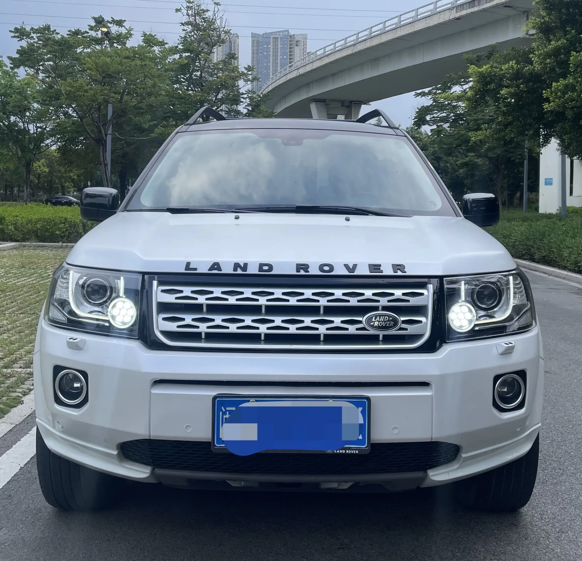 Land Rover Freelander 2