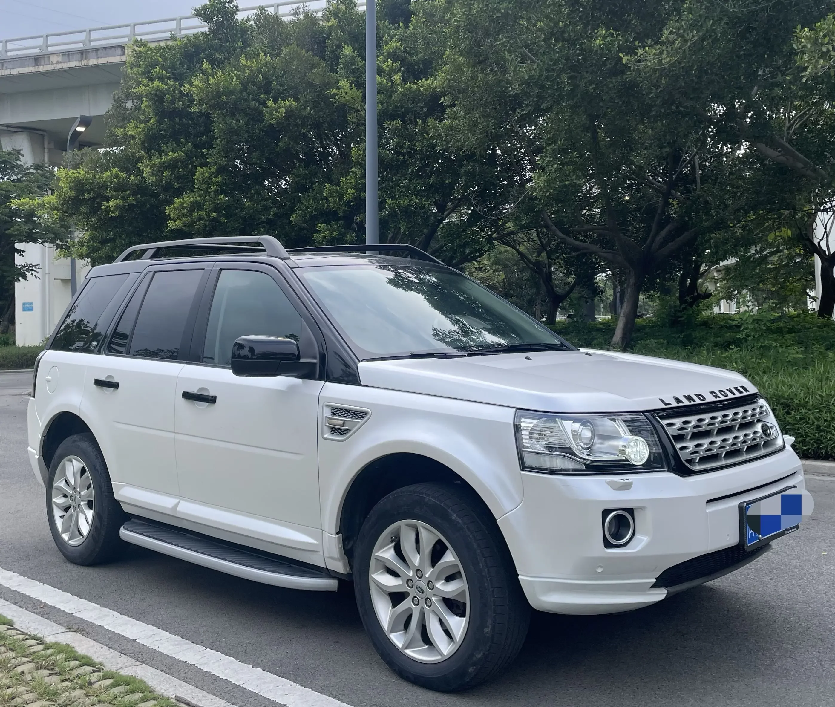 Land Rover Freelander 2