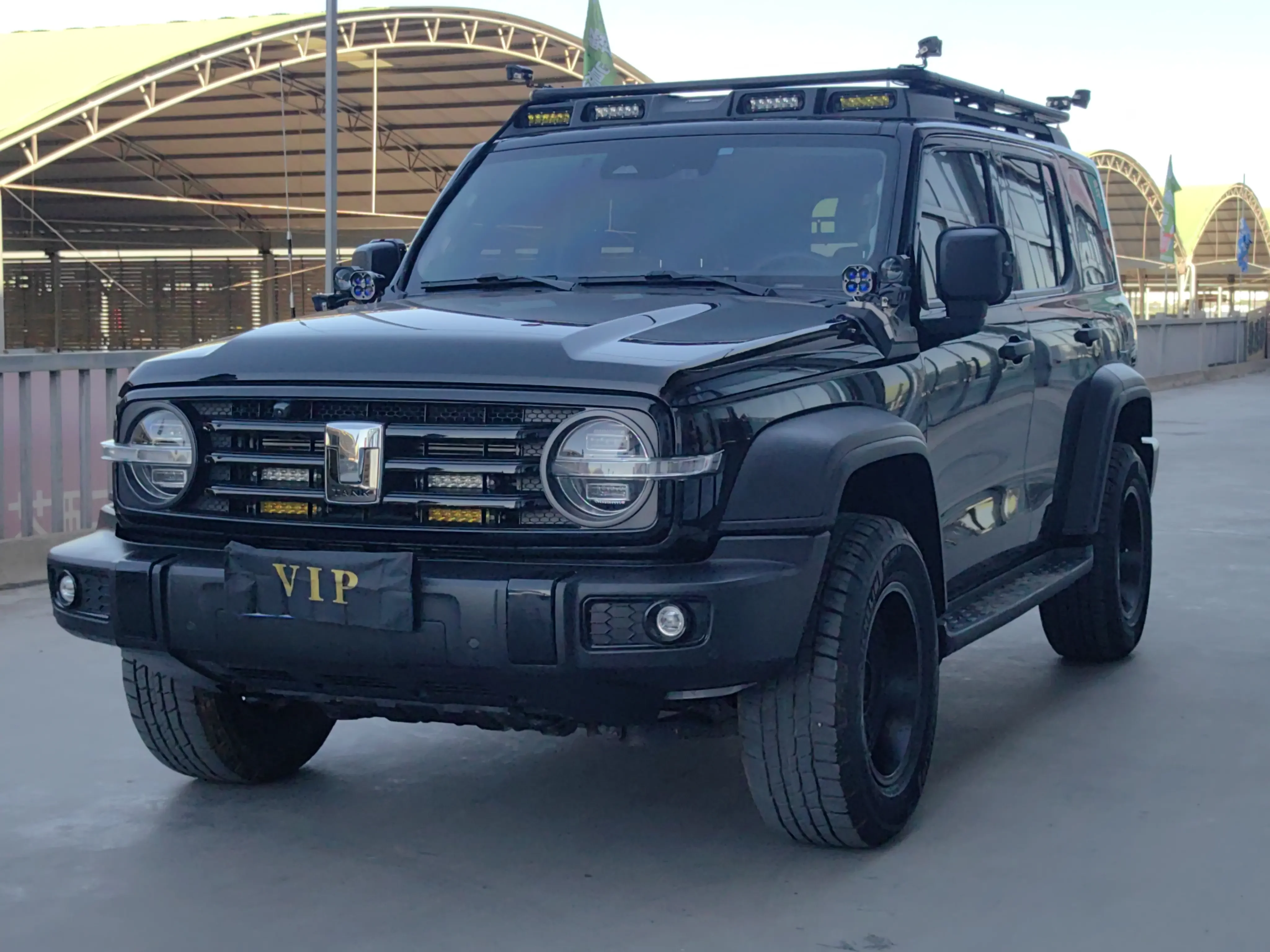 Tank 300