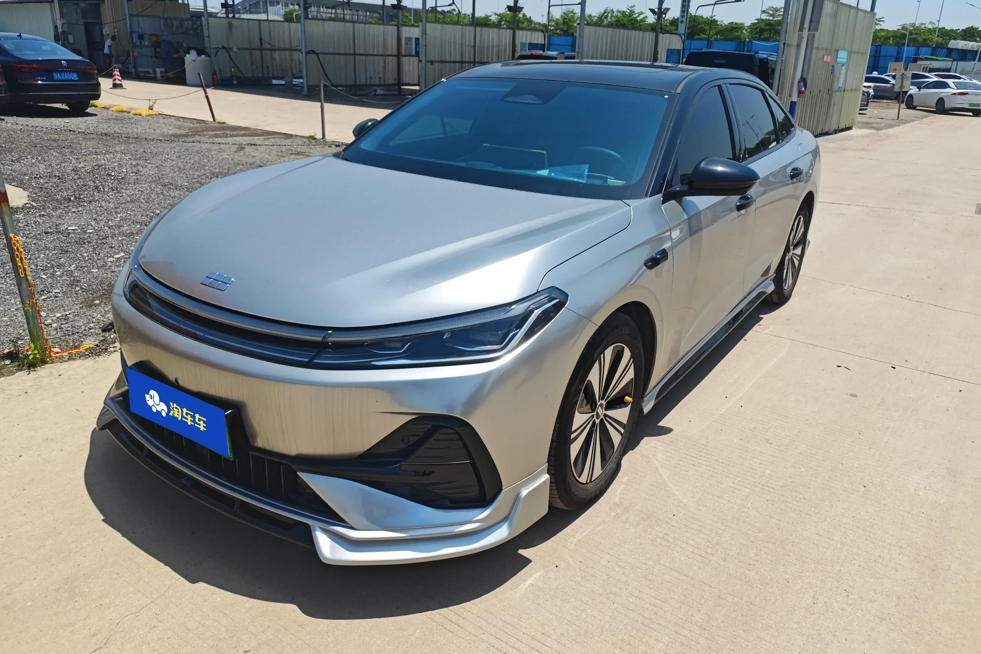 Geely Galaxy A7 EM
