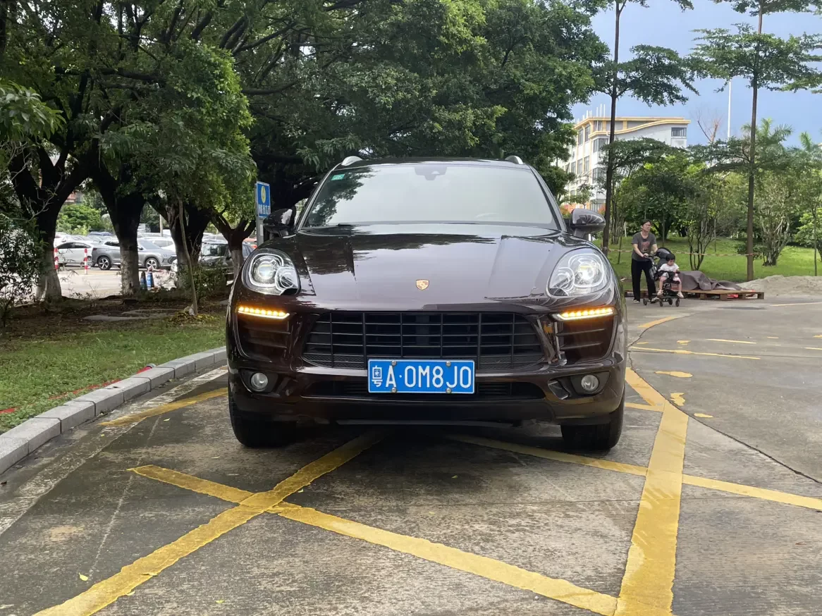 Porsche Macan